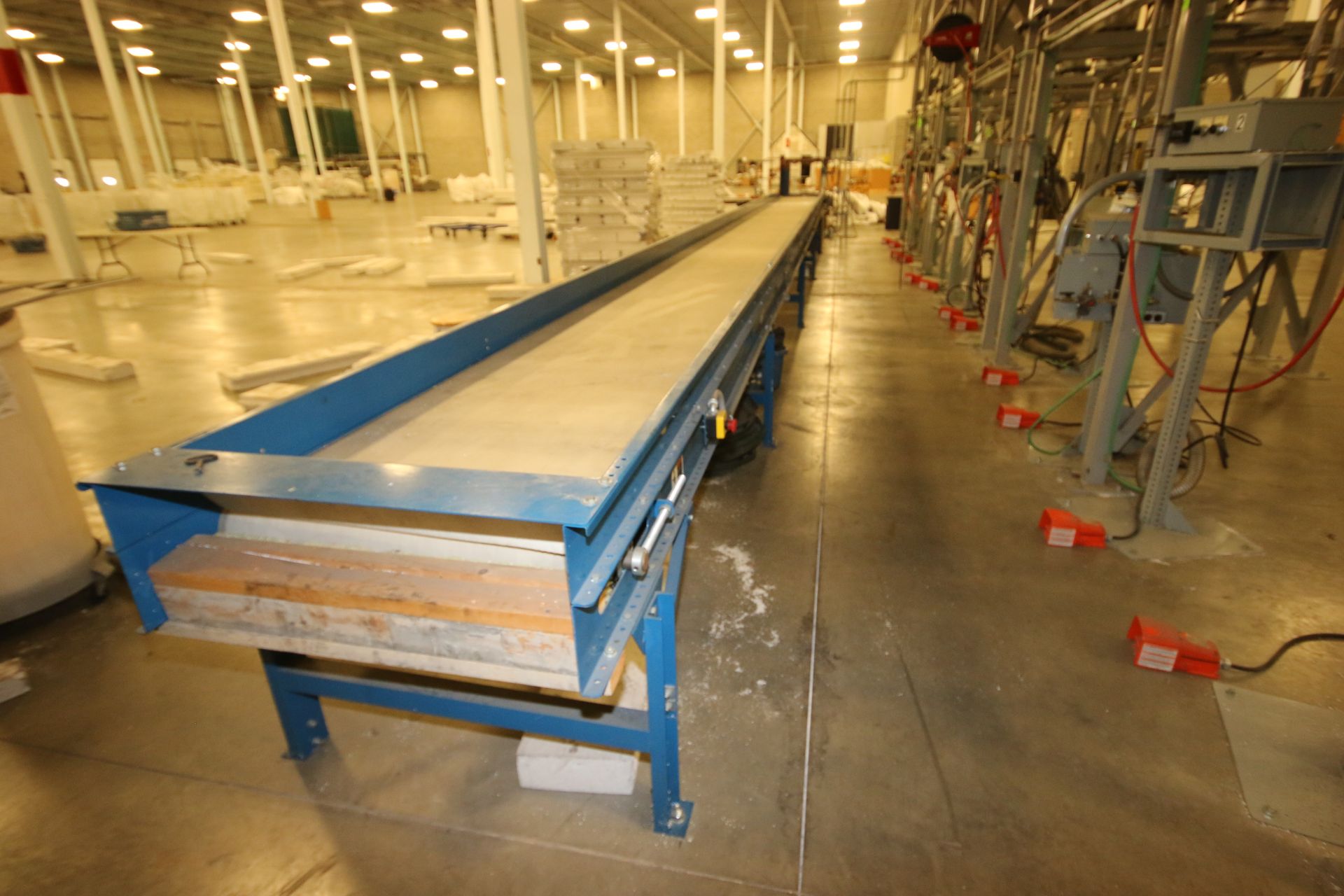 Straight Section of Power Conveyor with Screening Station, with 36" W Belt, with Allen Bradley - Image 3 of 4