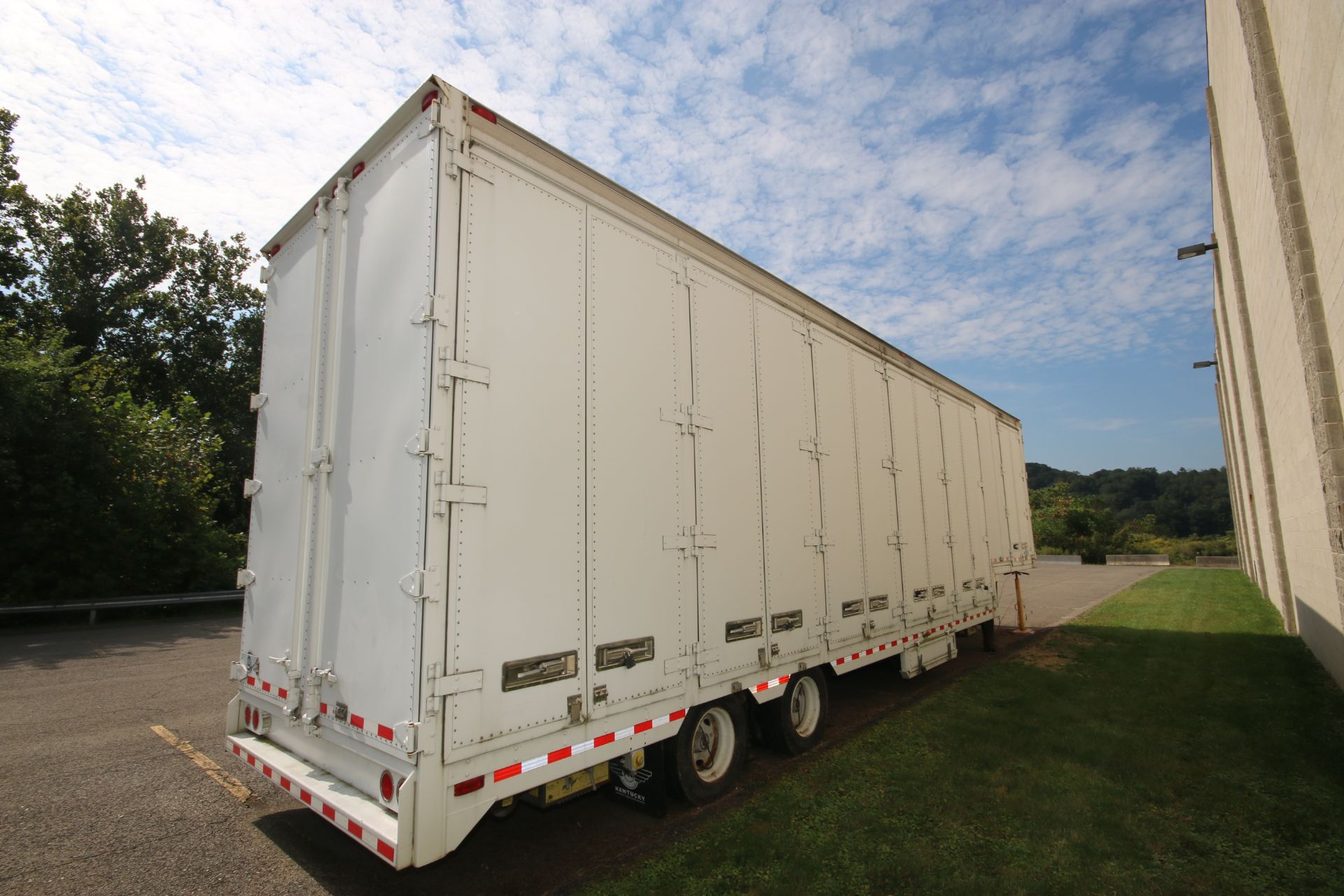 2006 Kentucky Enclosed Step Deck Trailer, VIN #: 1KKVD40297L224255, S/N 224255, GVWR 65,000 lbs./ - Image 3 of 8