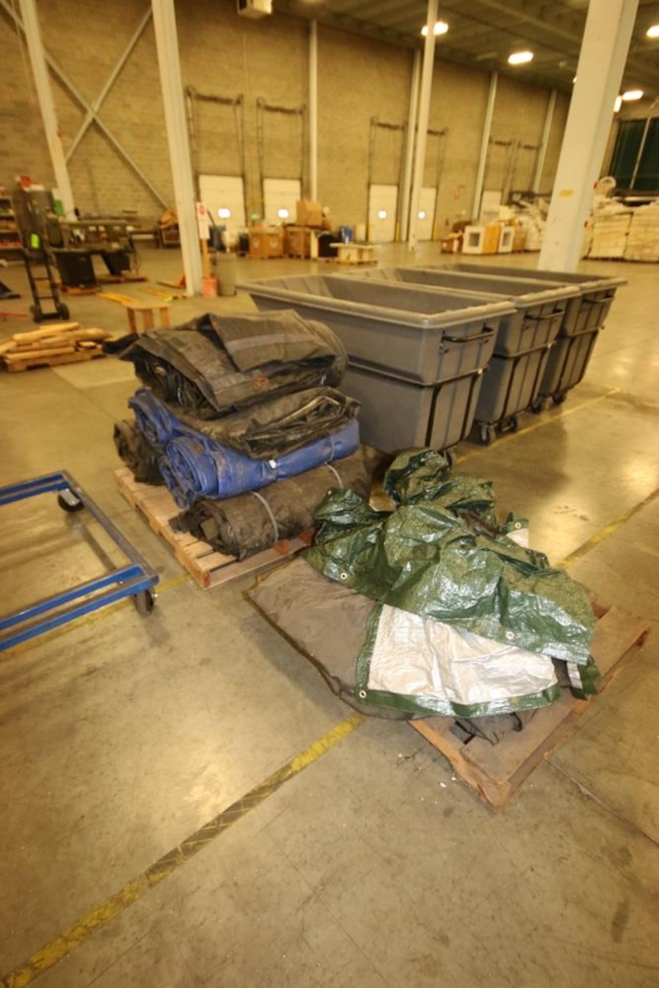 Pallet of Assorted Tarps, Aprox, (8) Tarps. Assorted Sizes - Image 2 of 2