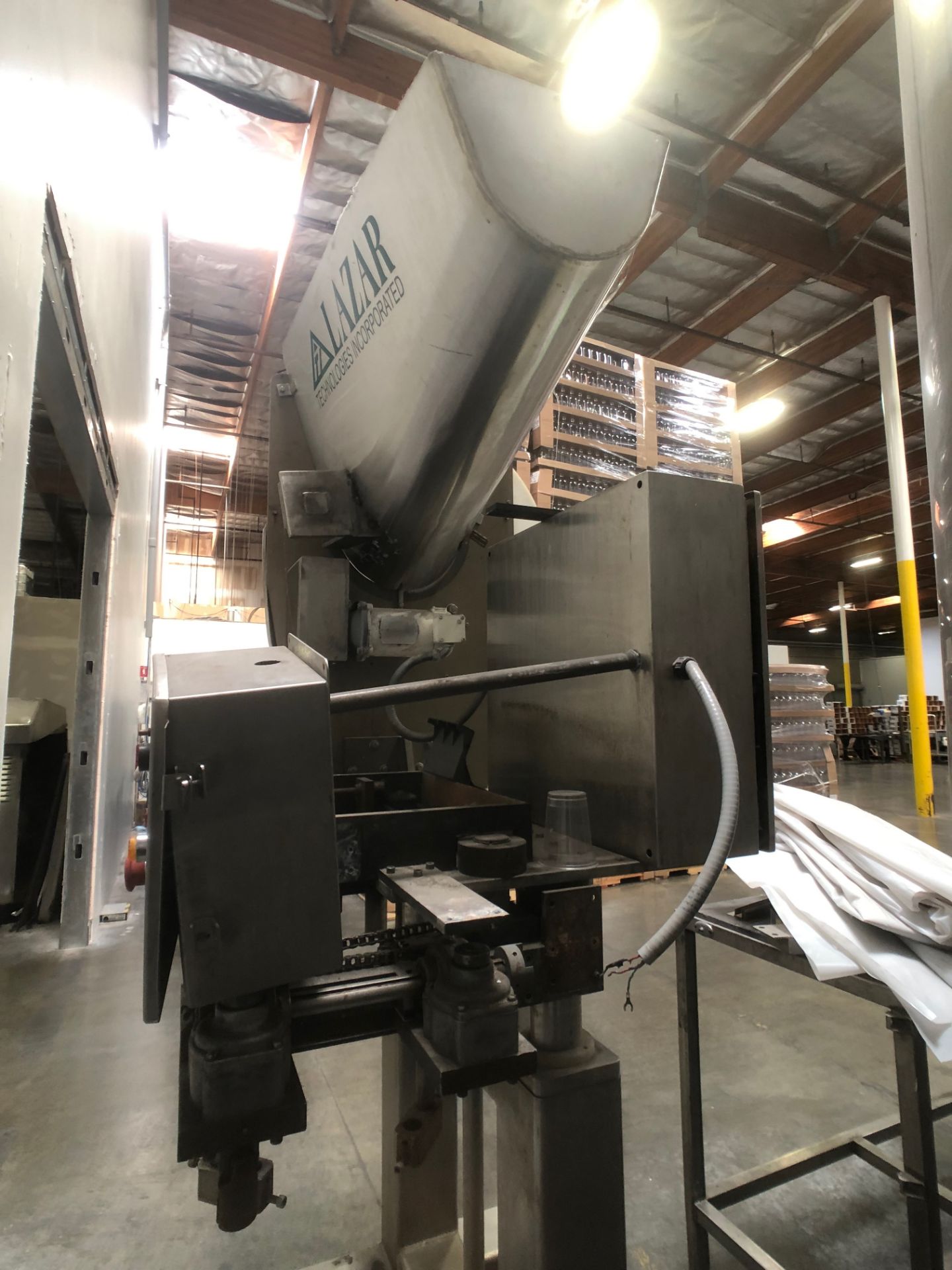 Lazar Cap Feeder (Located in Anaheim, CA) - Image 6 of 7