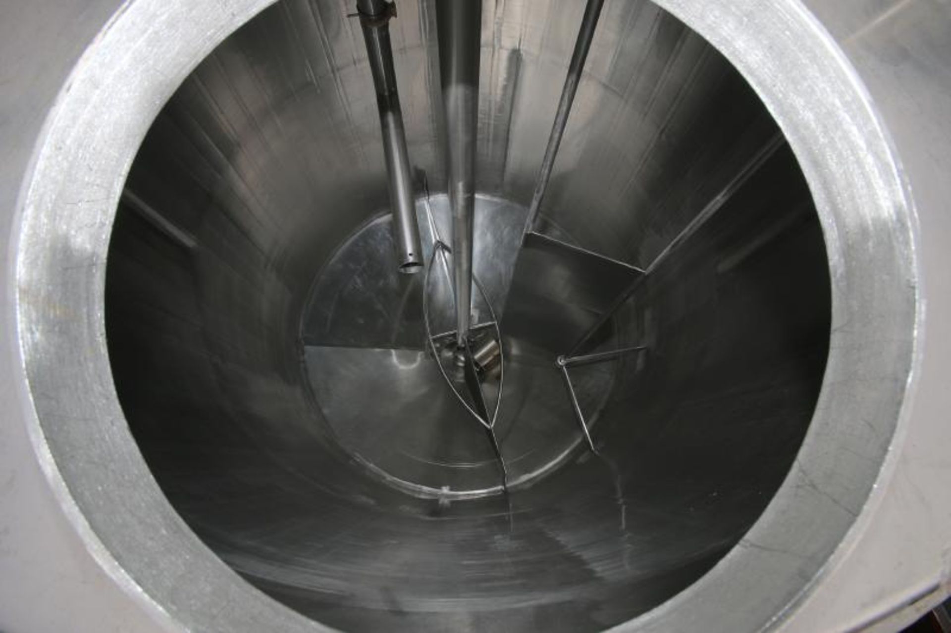 120 - Con 4 - Aprox. 1,000 Gal. Dome Top Cone Bottom S/S Jacketed Tank, with 5/2.5 hp 1740/840 RPM - Image 2 of 10