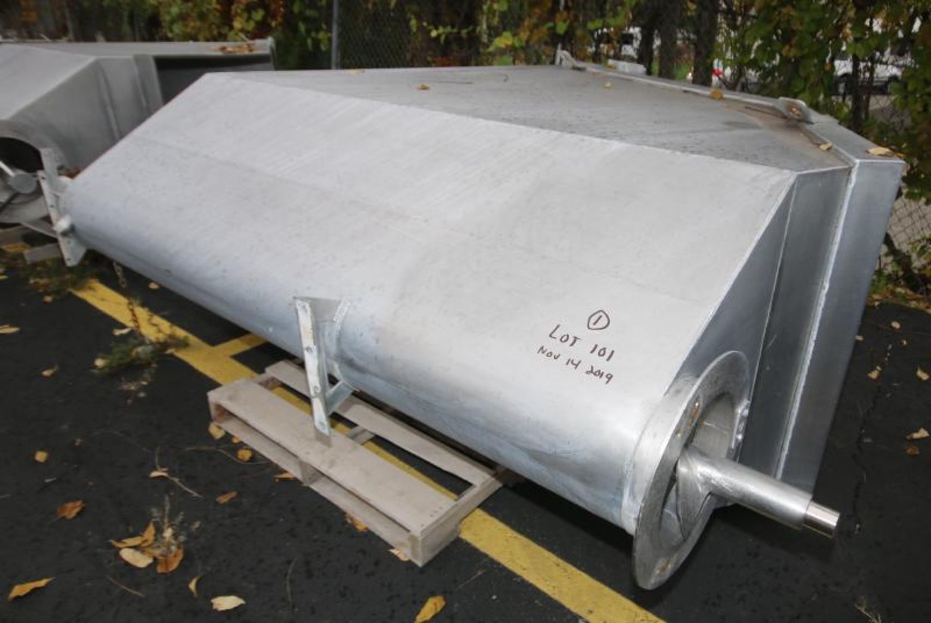 All S/S Auger Bin Conveyor, with Inside Dim. 8 ft L x 36" W x up to 92" Deep, with 11" S/S Bottom