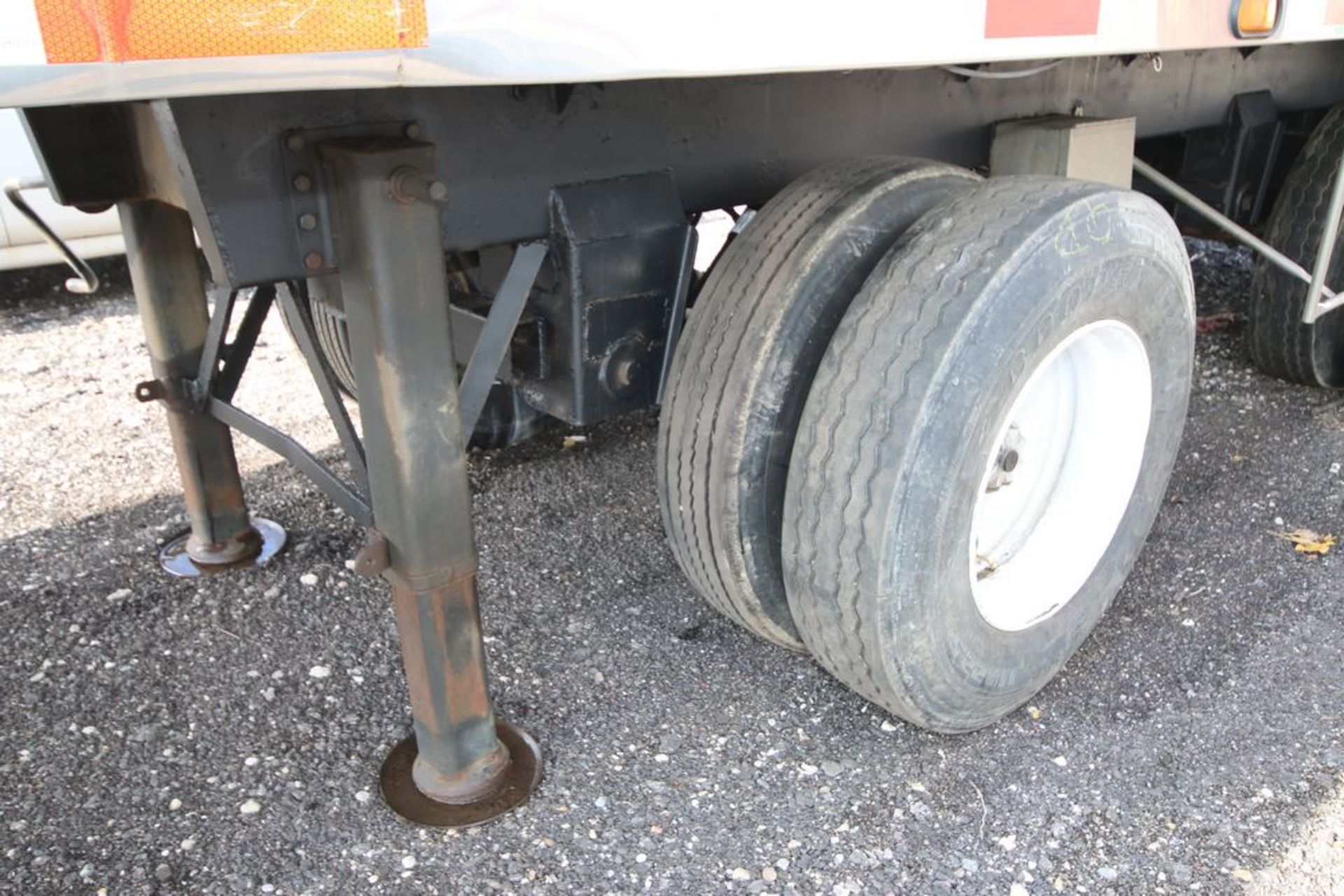 Fruehauf 7,500 Gal. S/S Farm Pick-Up Milk Tanker, with 2" Pump, Internally Mounted CIP Spray Ball, - Image 14 of 17