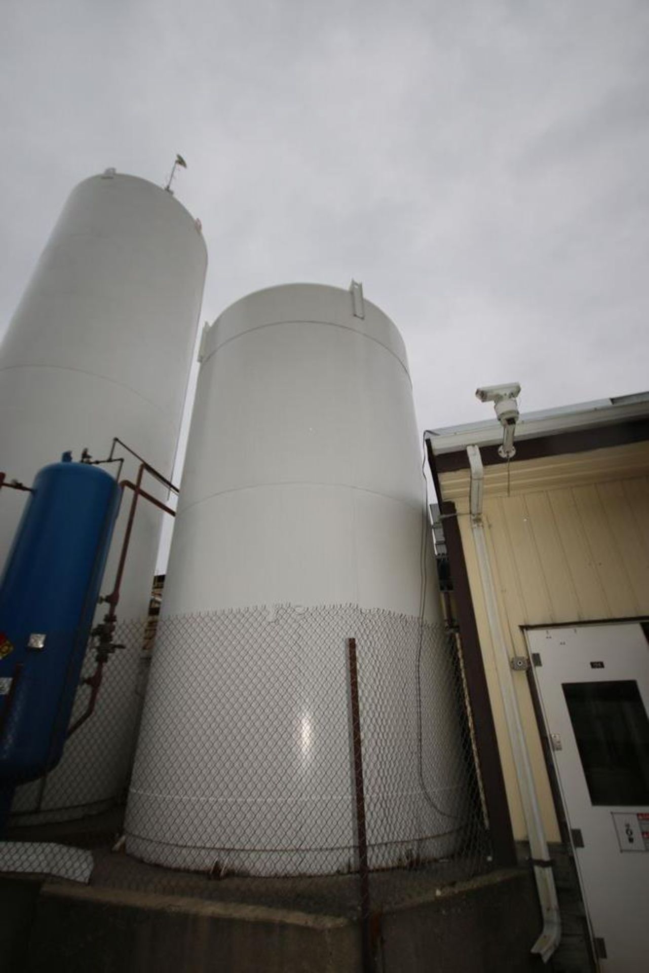 St. Regis 15,000 Gal. S/S Jacketed Silo, S/N 3217, with Side Mounted Bottom Agitation, with 2 hp - Image 2 of 30