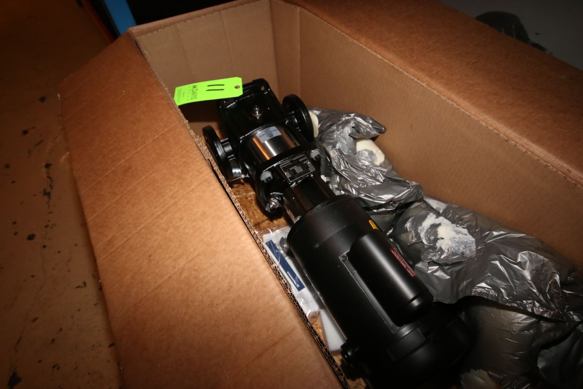 NEW Grundfos 1.5 hp Pump Head, M/N CR3-7, 3450 RM, with Carbon Steel Inlet/Outlet (DA) - Image 3 of 8