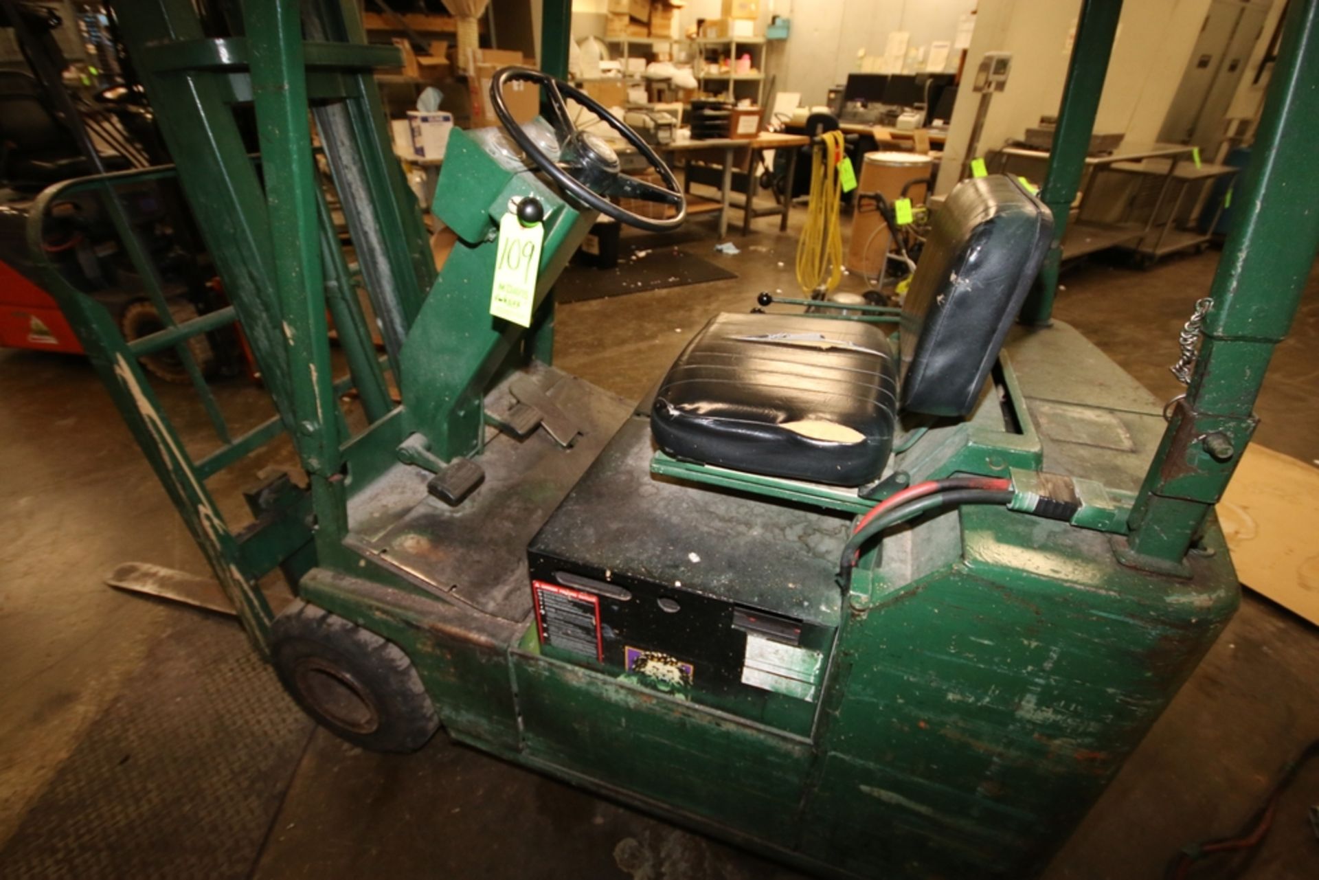 Clark Aprox. 3,000 lb. Electric Sit-Down Forklift, M/N TW30B, S/N TW235 25, with Single Stage - Image 4 of 6