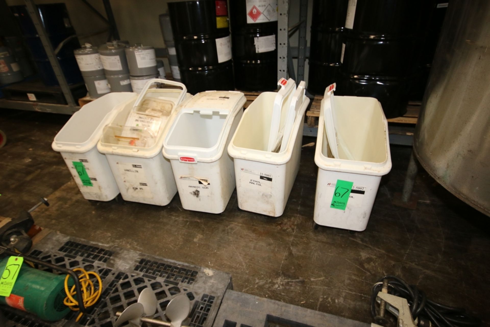 Rubbermaid Ingredient Totes, Mounted on Casters - Image 2 of 2