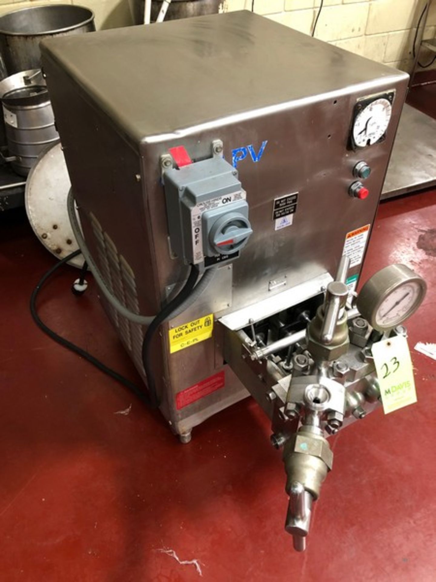 APV 5000 PSIG Homogenizer, Maximum Operating Pressure: 5,000 PSIG/344.7 Bar, - Image 3 of 4