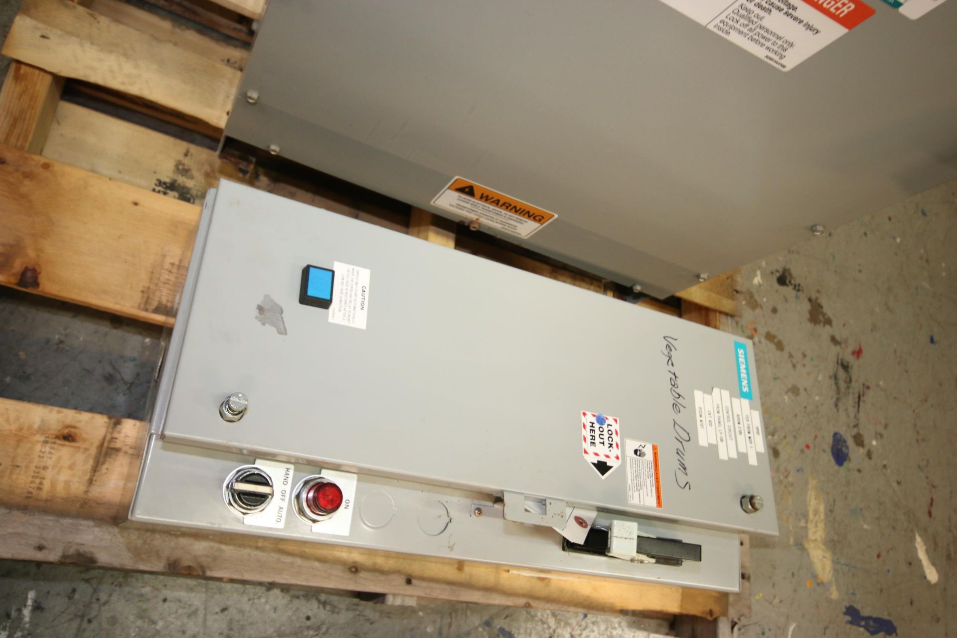 Siemens Transformer, with Siemens Safety Switch, Transformer: CAT. No. 3F3Y045, 45.0 KVA, 3 Phase ( - Image 7 of 8