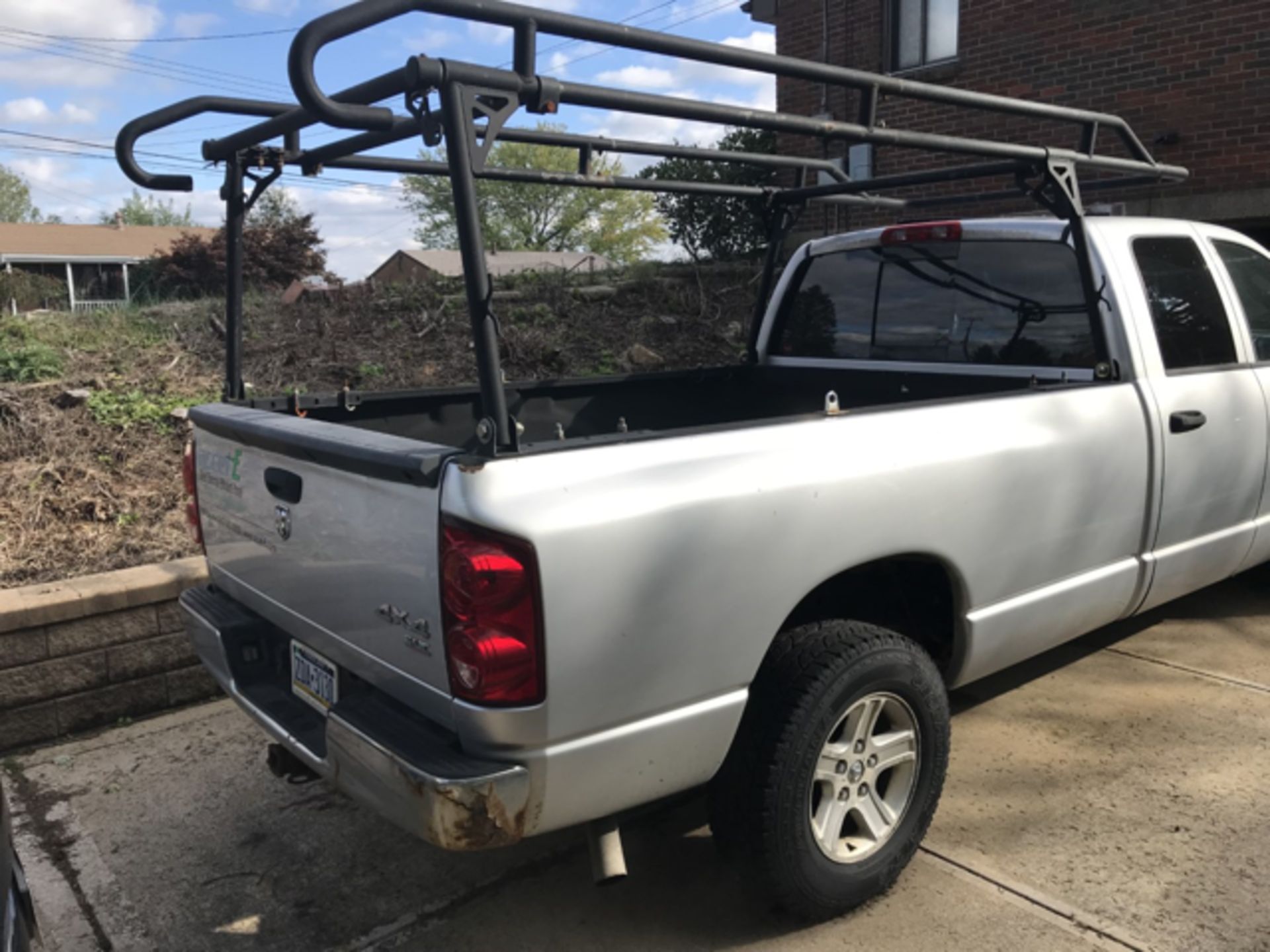 2007 Dodge Ram 1500 Pick Up Truck, Quad Cab SLT 4x4, with 5.7 Liter Hemi Engine-Automatic, Gray - Image 13 of 28