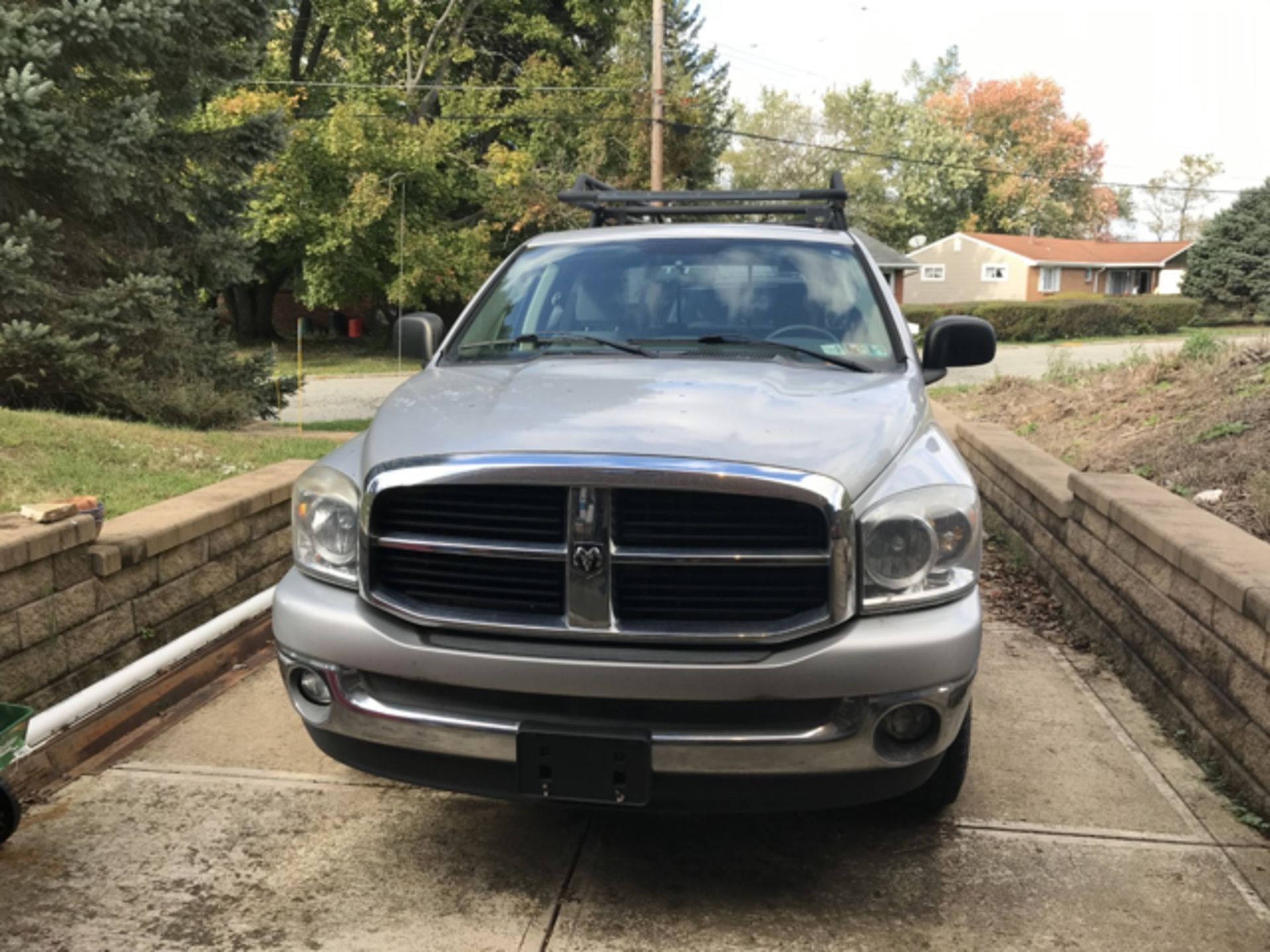 2007 Dodge Ram 1500 Pick Up Truck, Quad Cab SLT 4x4, with 5.7 Liter Hemi Engine-Automatic, Gray - Image 5 of 28