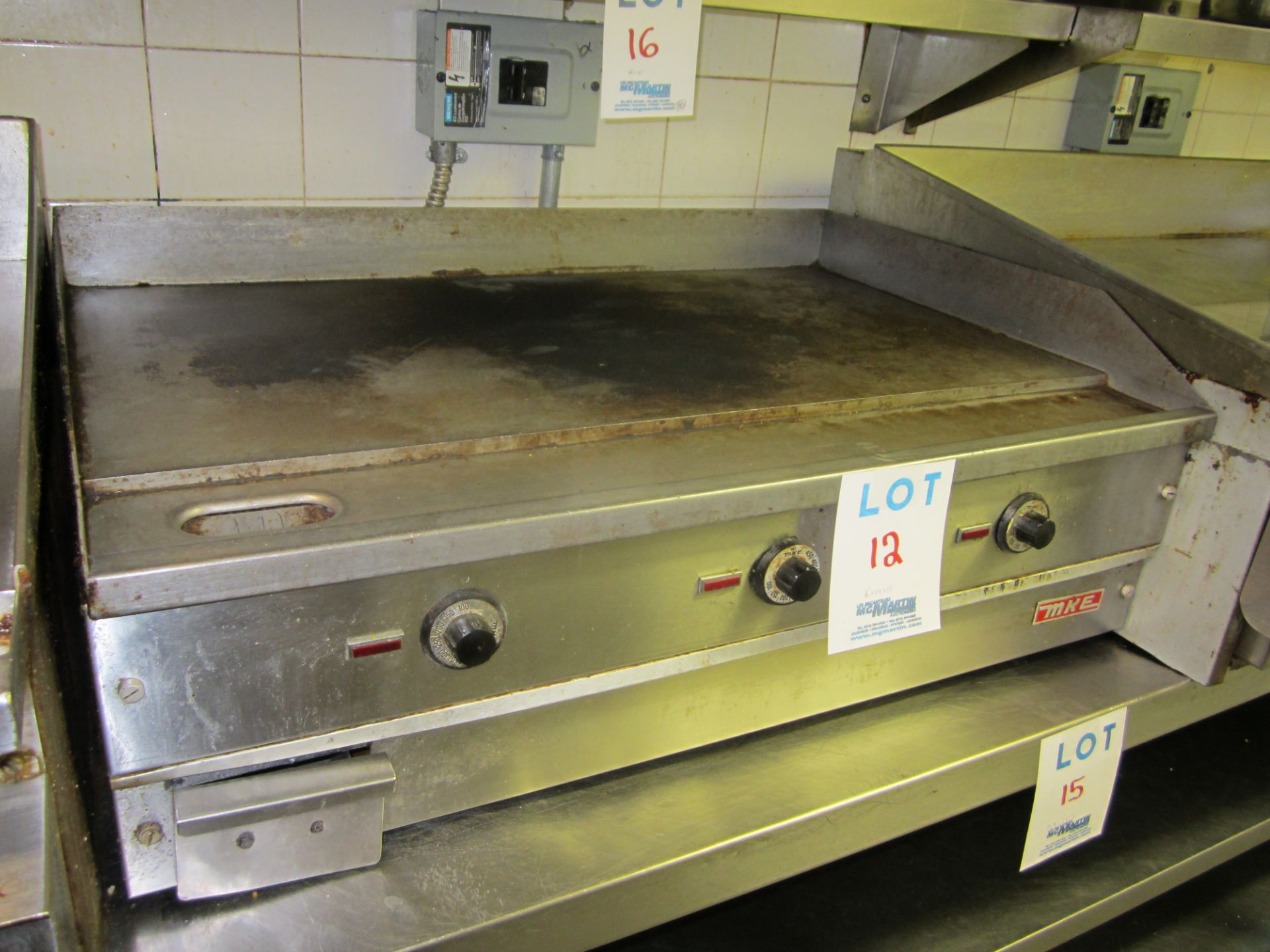 ELECTRIC MKE GRILL 36'' WIDE X 24'' DEEP X 10'' HIGH