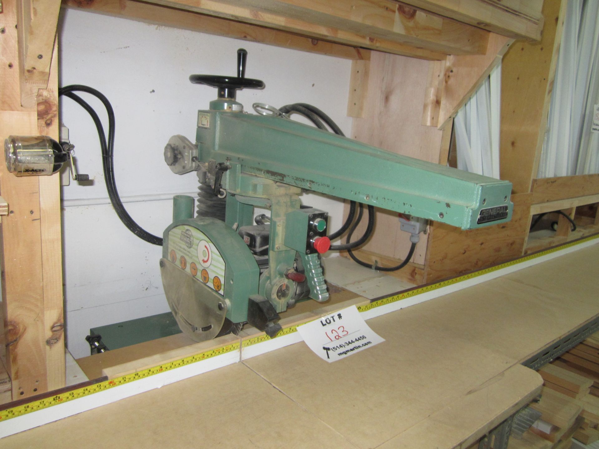 General international Radial arm saw E309069 with bench 12 inc. 3HP 220 Volts - Image 4 of 4