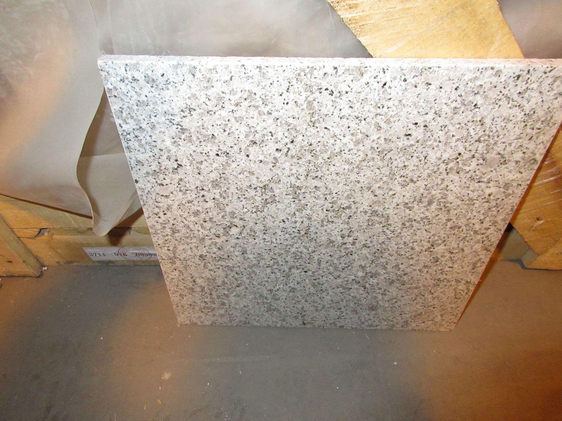 LOT 360 pieces - Gray polished granite 12"x 12"x 3/8"