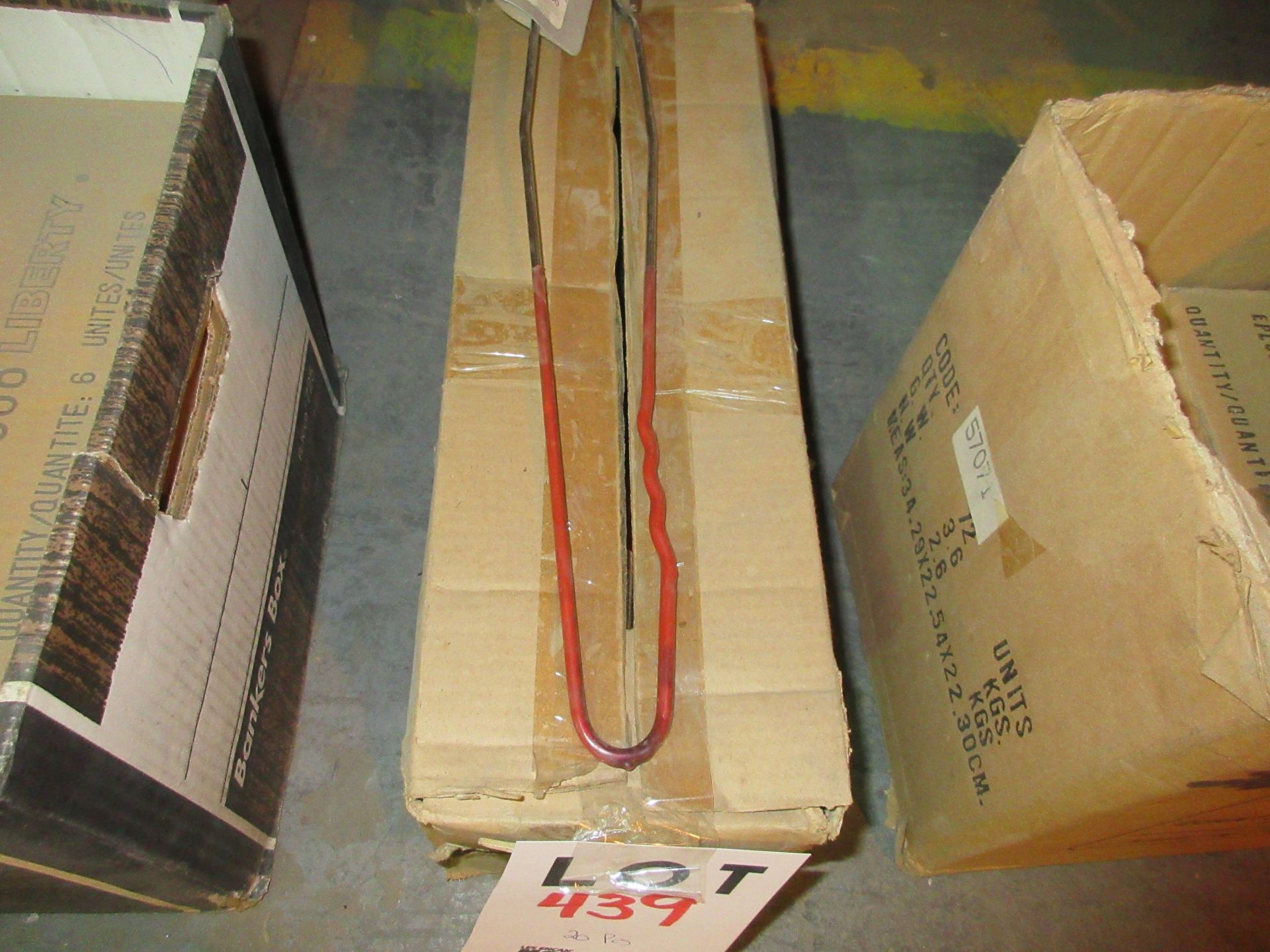 LOT 20 pieces -BBQ tongs (1 box)