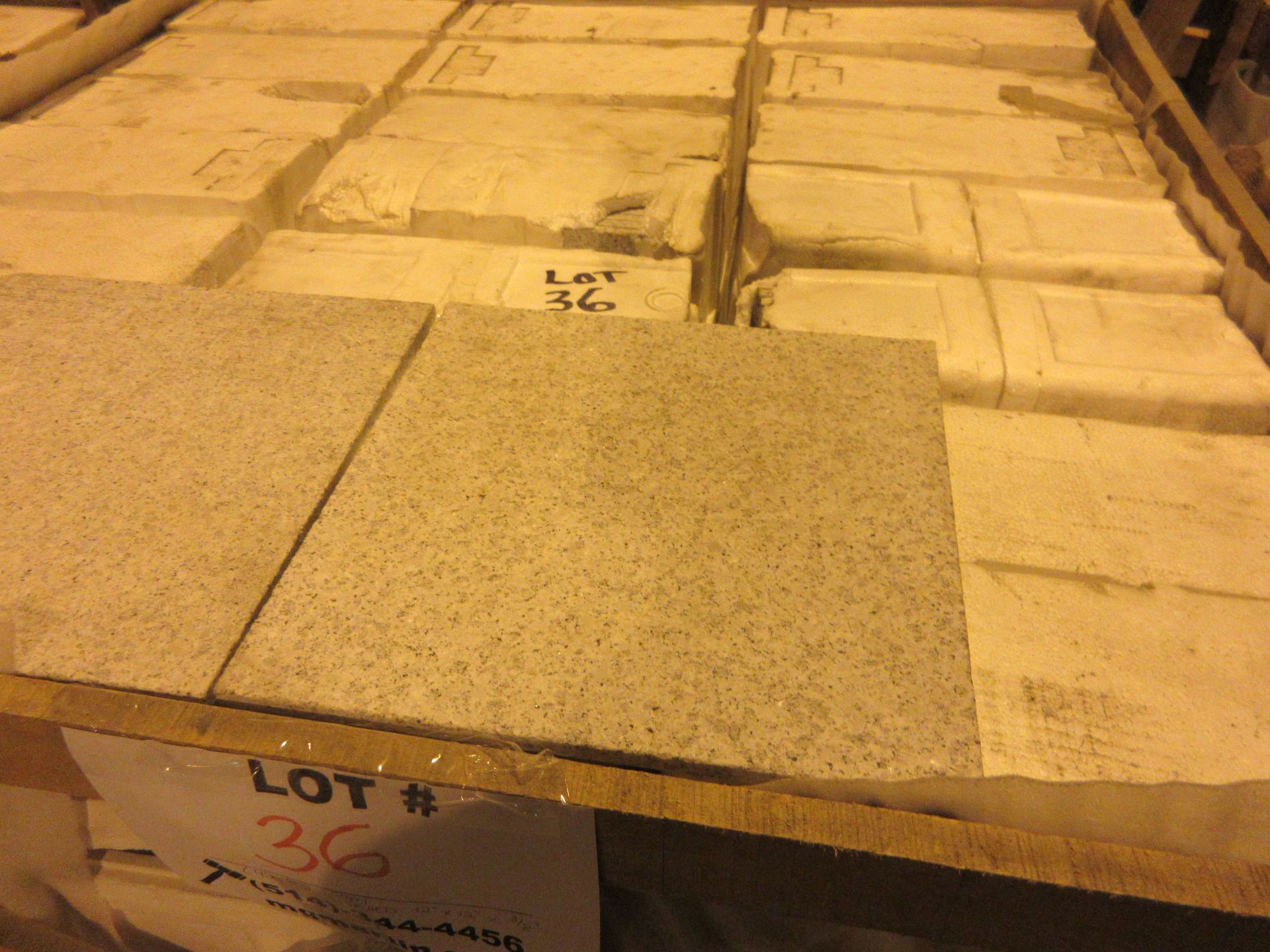 LOT 420 pieces - Gray torched granite 12"x 12"x 3/8"