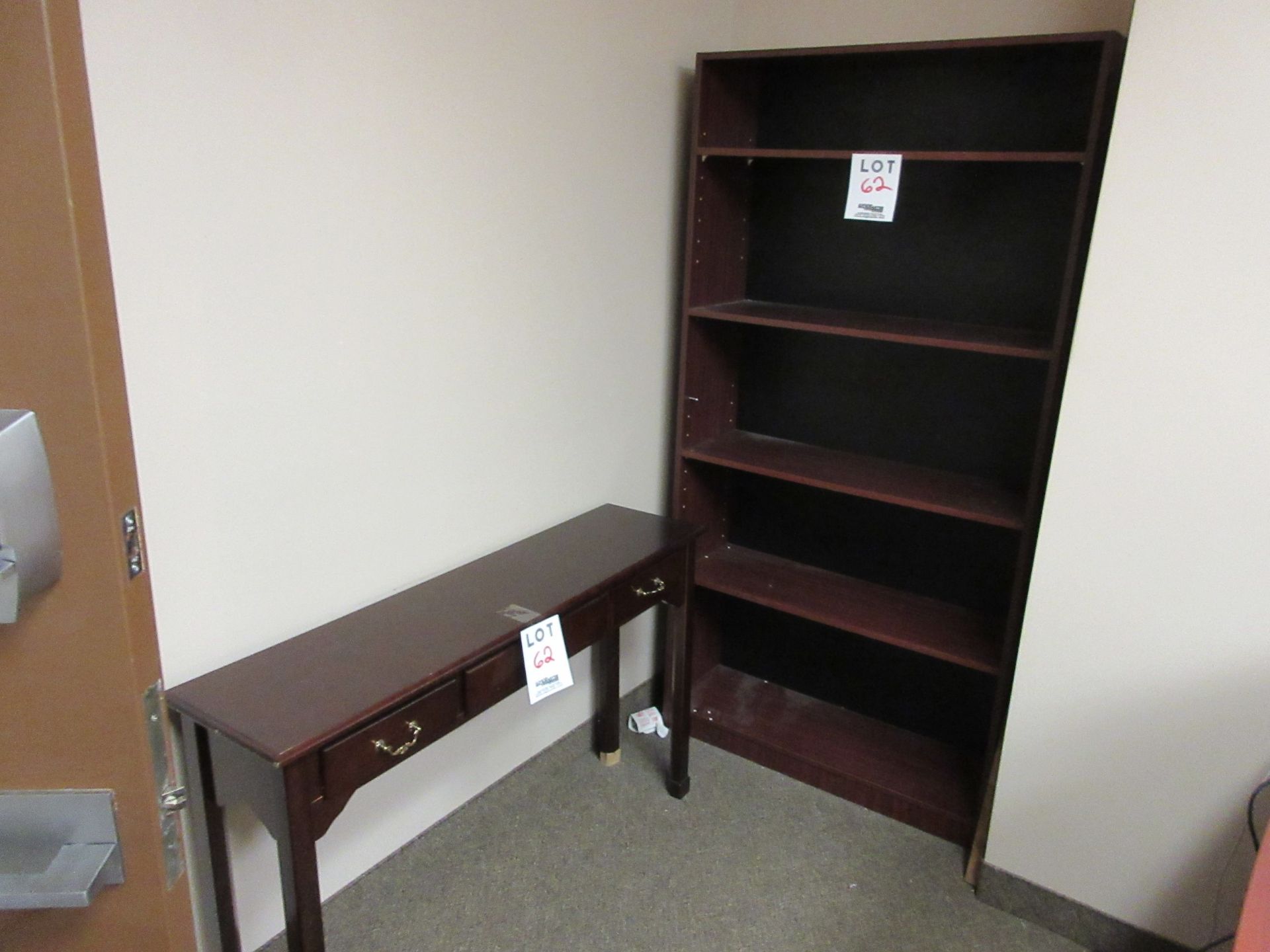 LOT includes table & wall unit