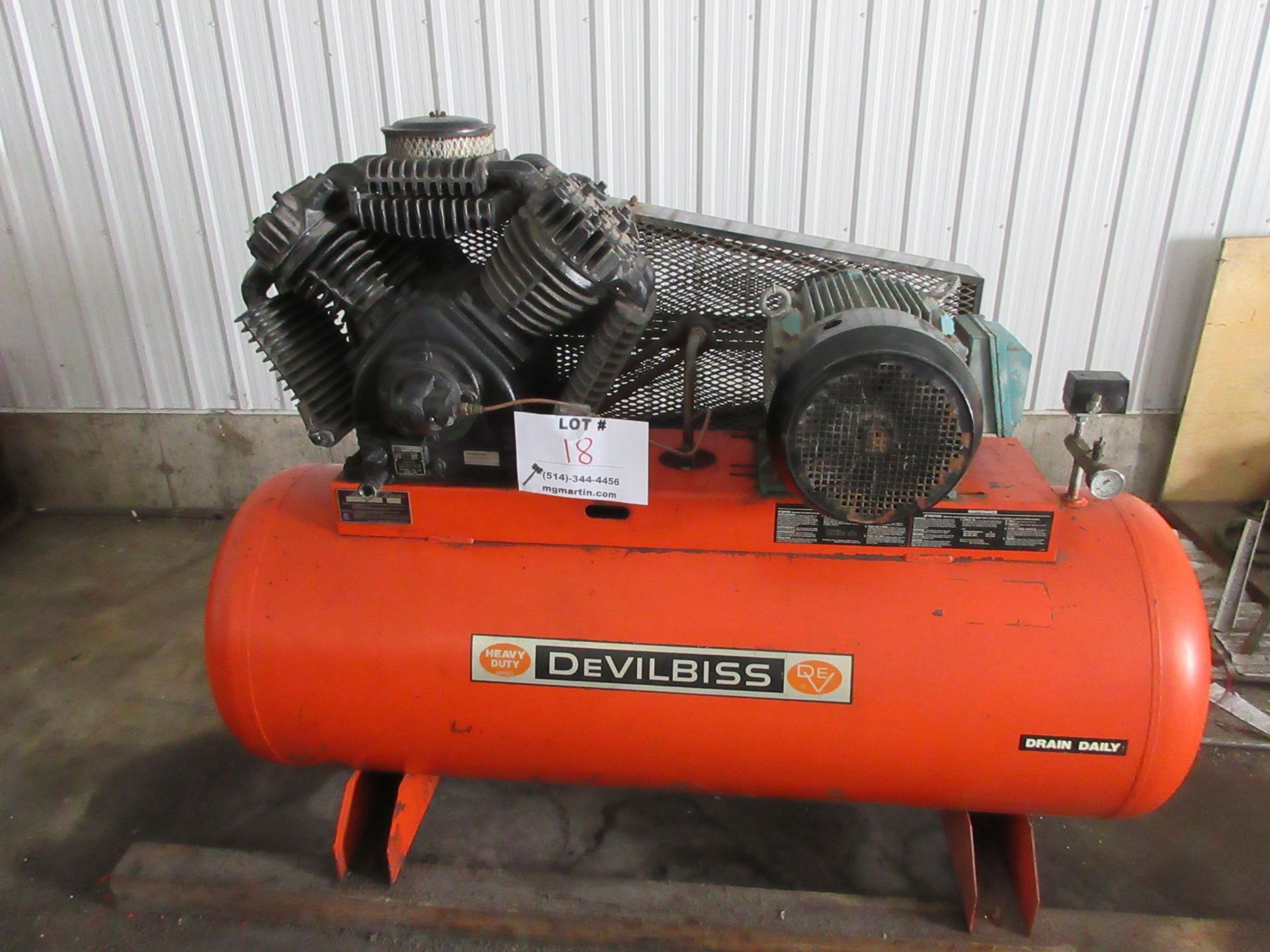 DEVILBISS 15 HP air compressor, Model : VAV 5061