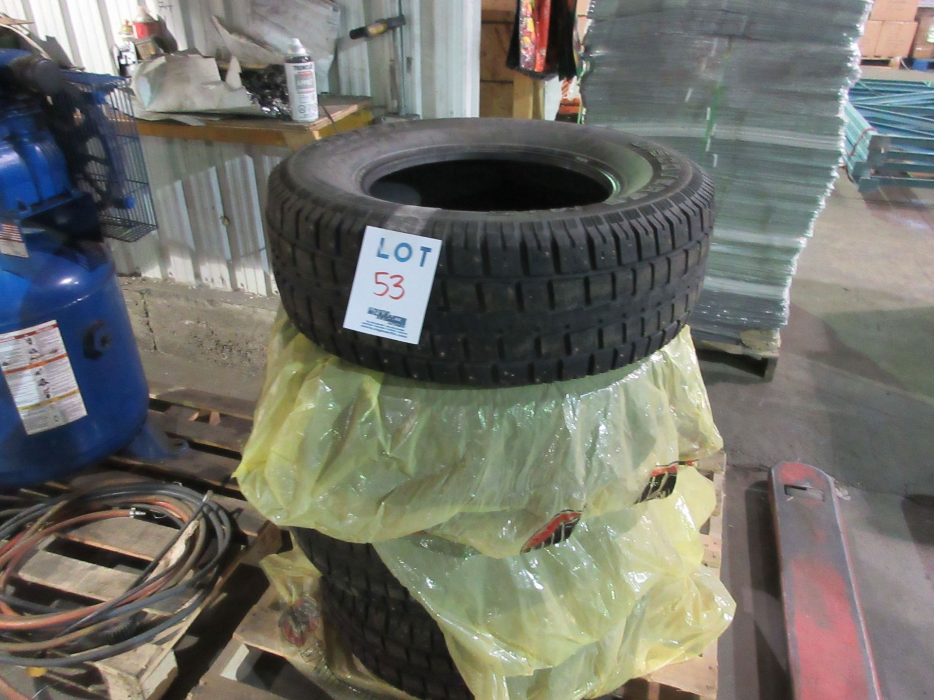 Including (4) COOPER DISCOVERY 265/70 r 17, m+s tires