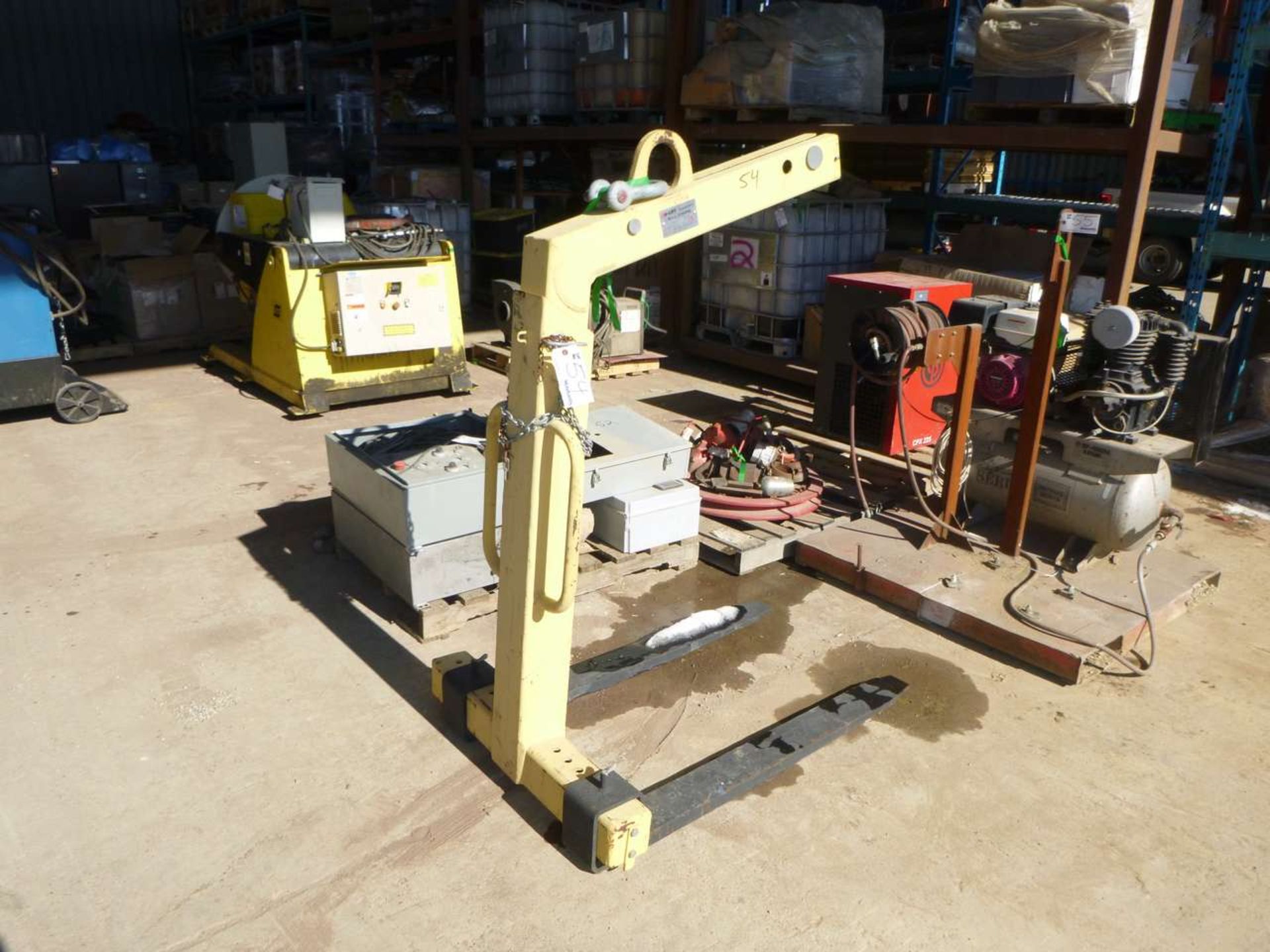 2010 Hy-Lift 2000 kg Cap Crane Forks