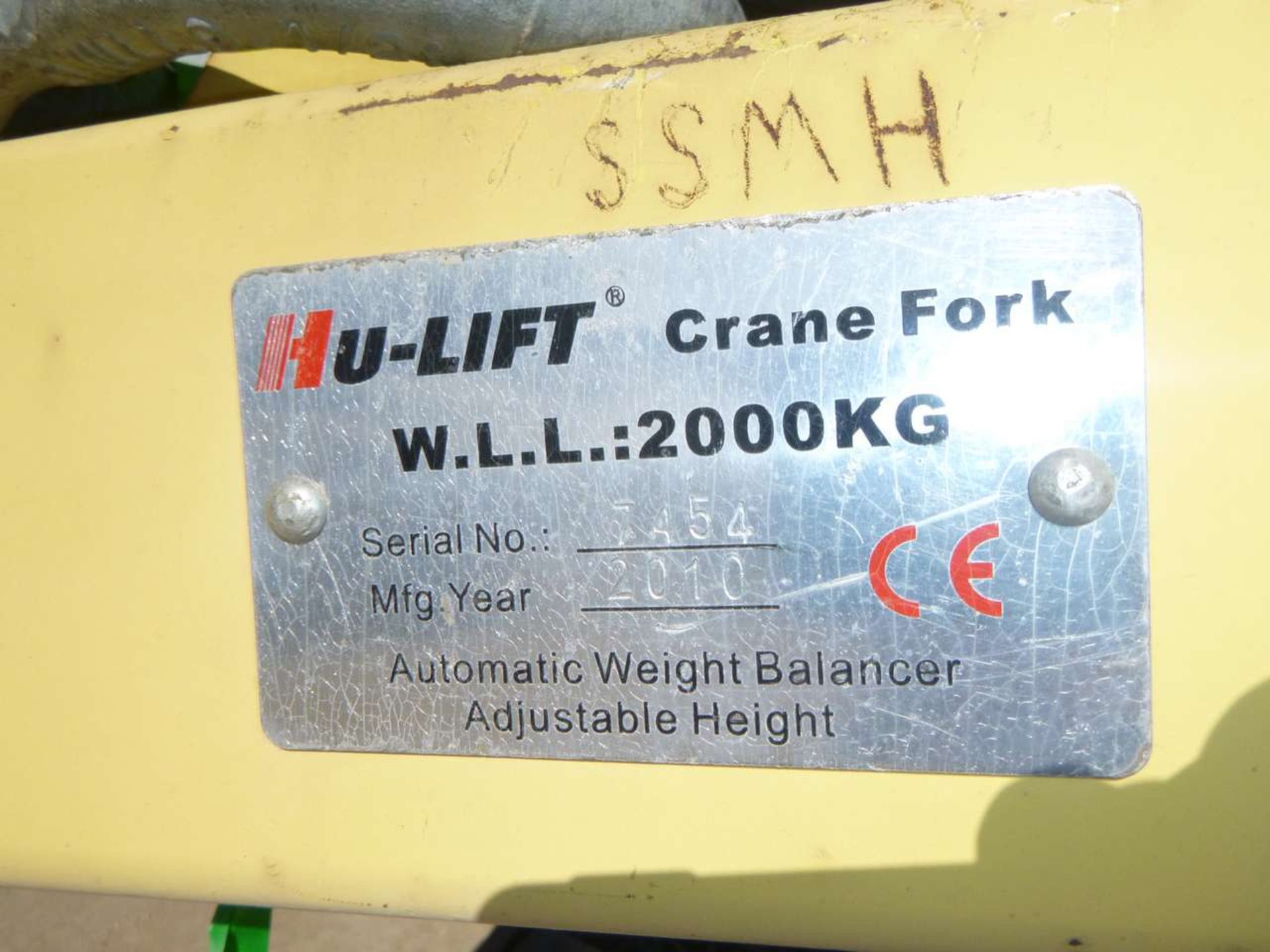 2010 Hy-Lift 2000 kg Cap Crane Forks - Image 2 of 2