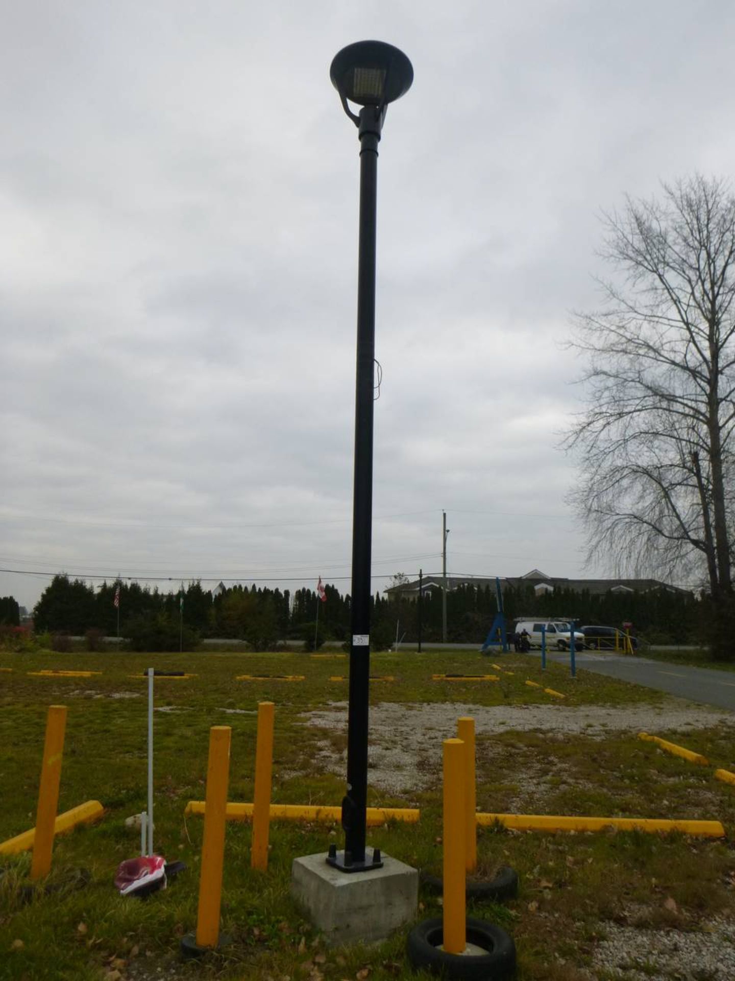 Nova Pole Yard Light Standard