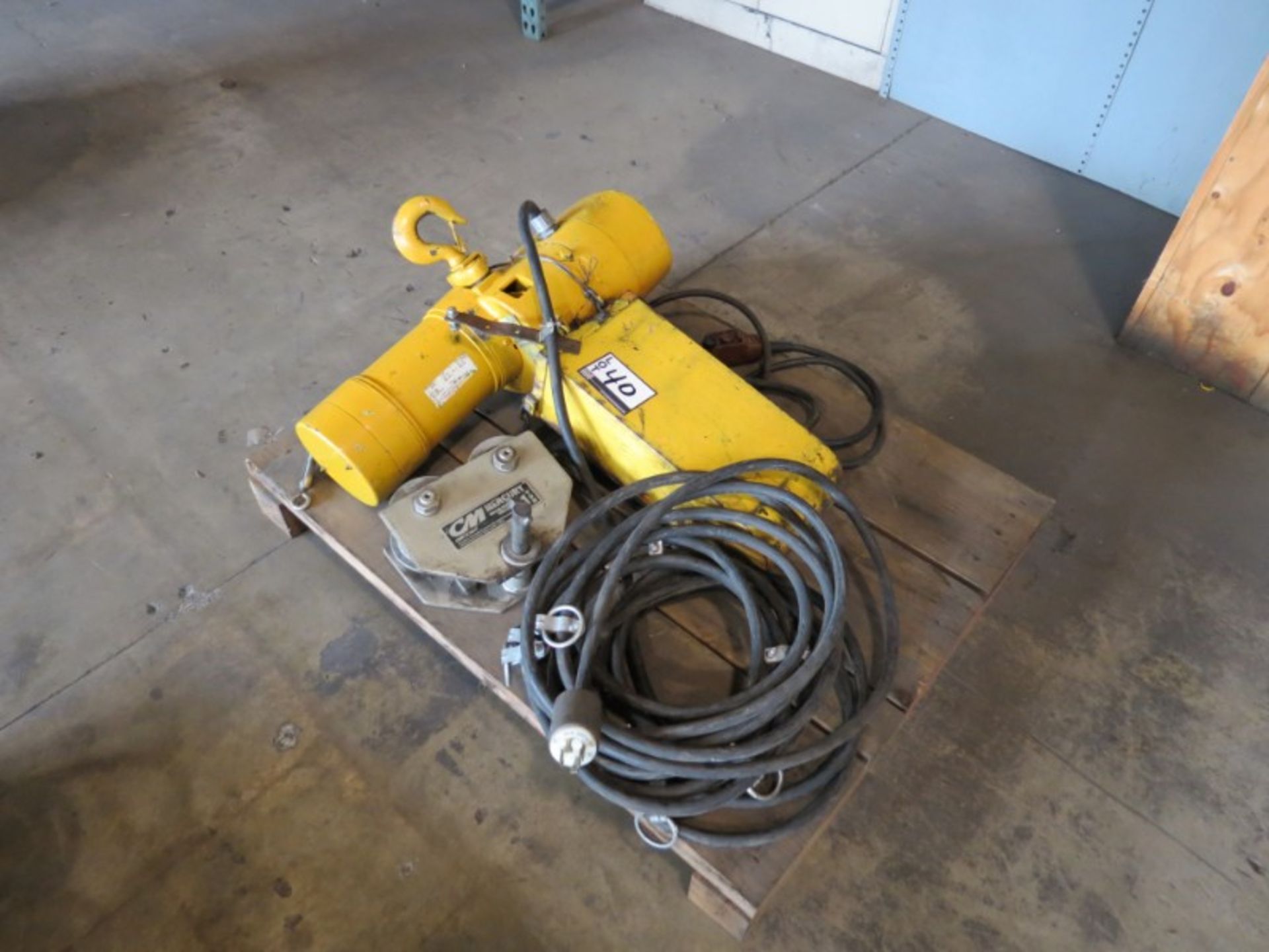 C & M 1 Ton Electric Chain Hoist - Image 3 of 3