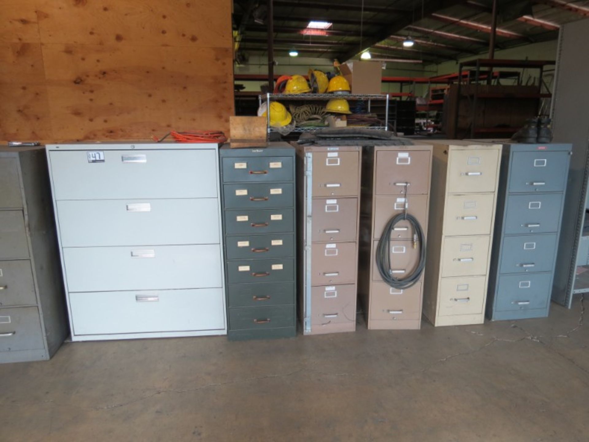 Assorted 4 drawer File Cabinets - Bild 2 aus 2