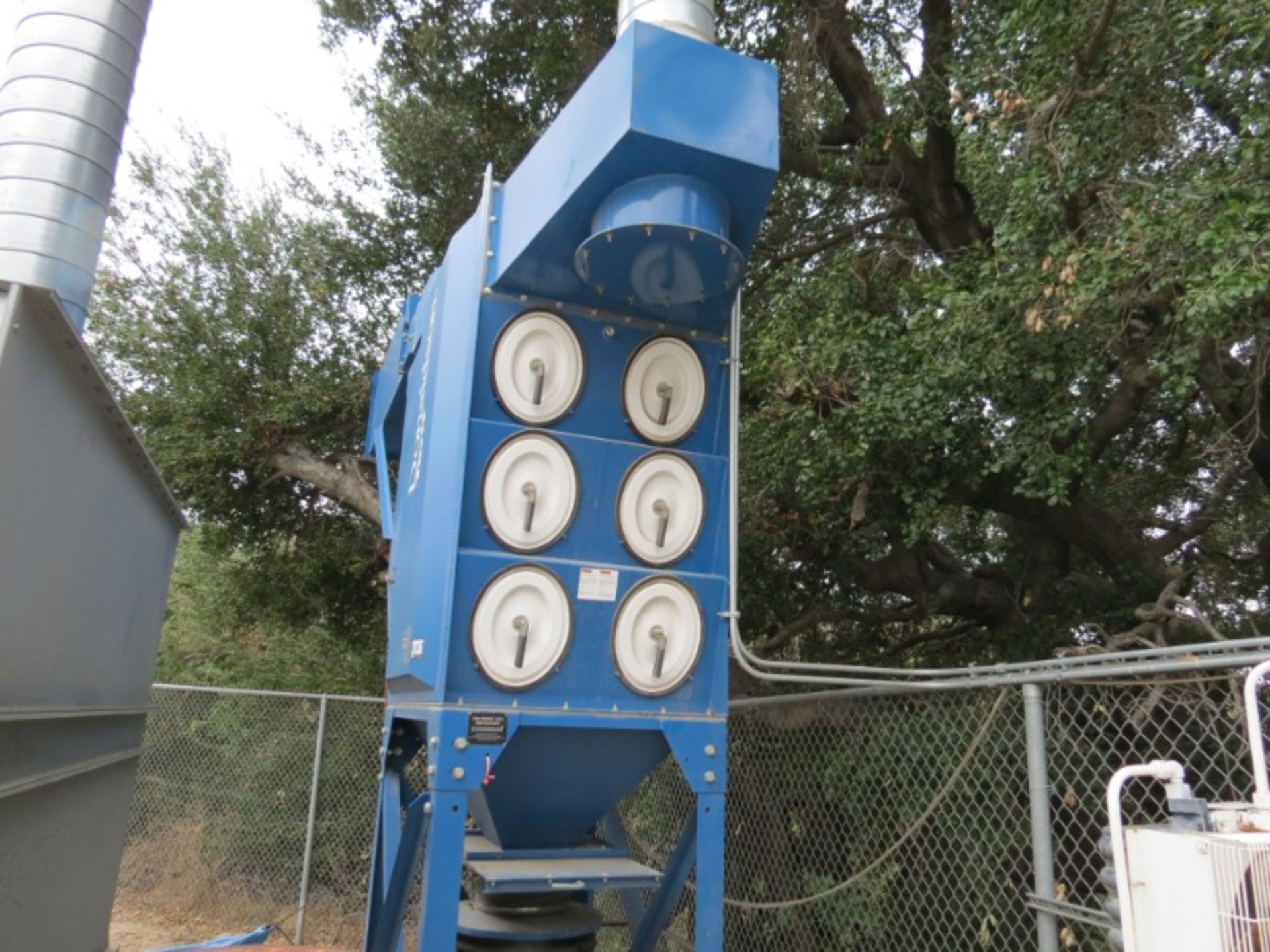 Donaldson 15 HP Torit Dust Collector System m/n DF03-12 S/N 10093379-L1 (Located in Simi Valley, CA) - Image 3 of 5