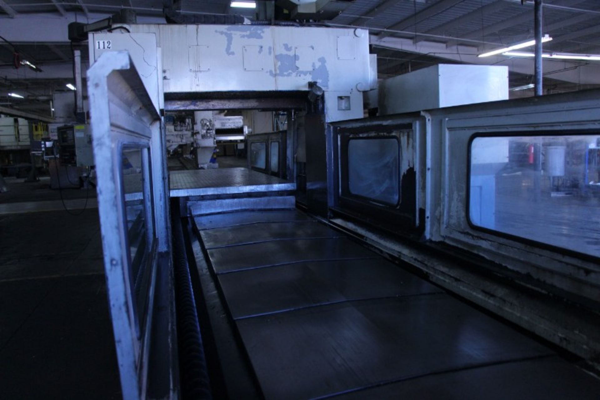 Kao-Ming KMC-4000SD CNC Bridge Type Vertical Machining Center, Fanuc 18MC control, 166.5” x 55” x - Image 11 of 22