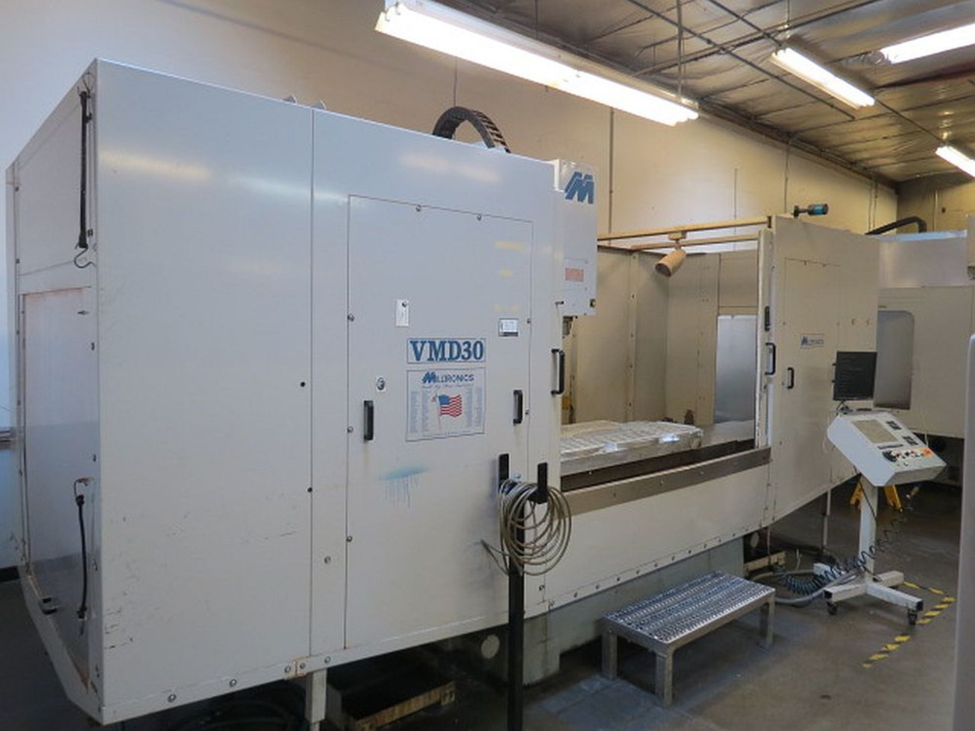 MILLTRONICS VMD30-F CNC VERTICAL MACHINING CENTER, S/N 6987, NEW 2001 (Located in Granite Falls, WA) - Image 2 of 5