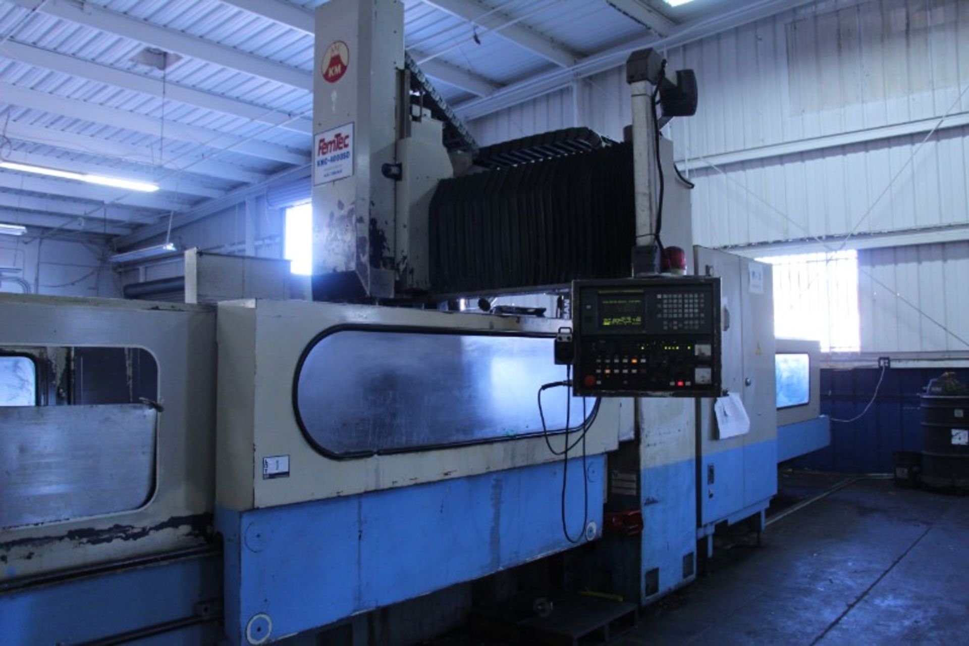 Kao-Ming KMC-4000SD CNC Bridge Type Vertical Machining Center, Fanuc 18MC control, 166.5” x 55” x - Image 9 of 22