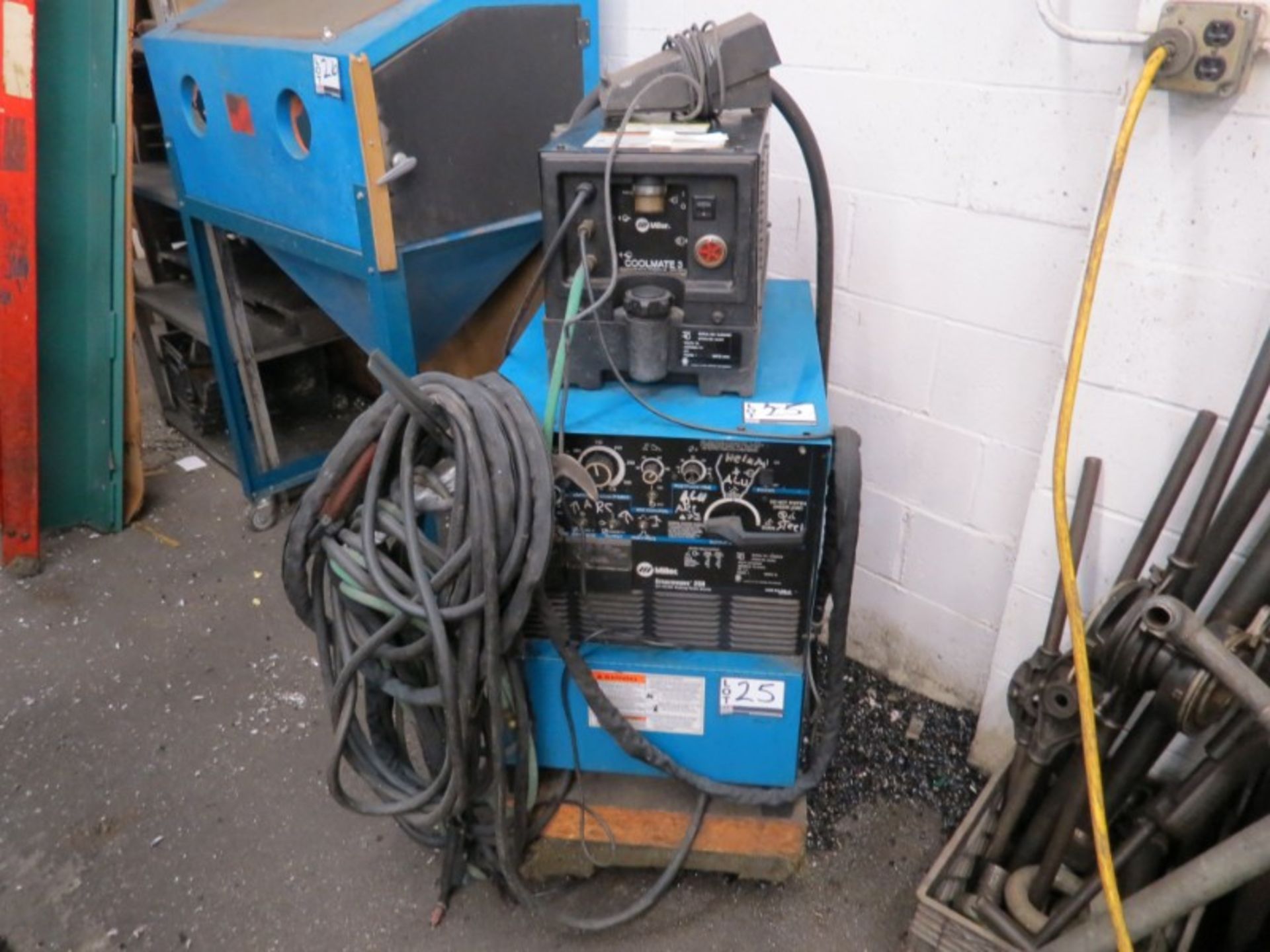 Miller Syncrowave 250 cc/ac/ Dc-Mig Welder, w/ Miller Coolmate 3