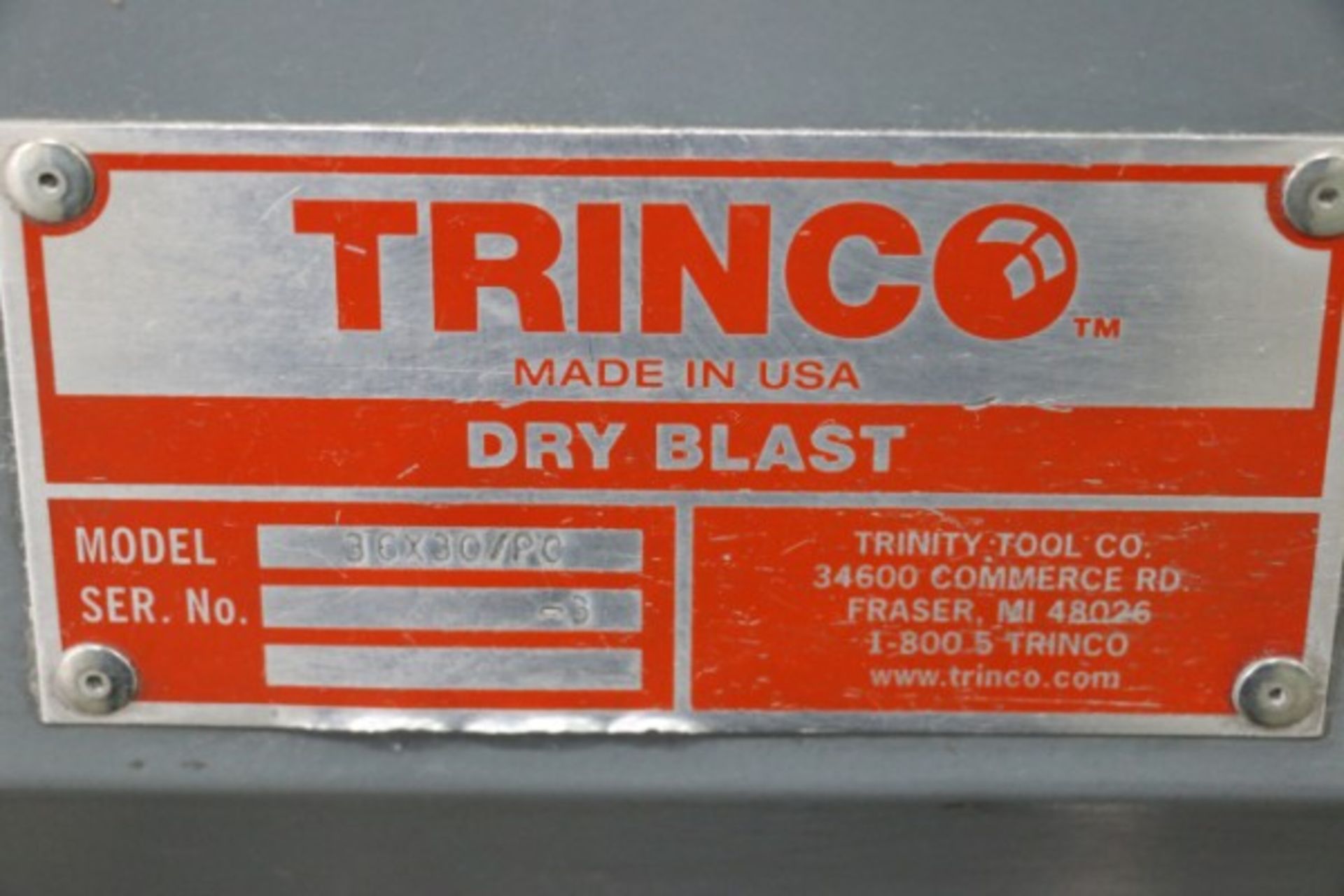 Trinco 800PT 36x30/PC Dry Blast Cabinet - Image 3 of 4