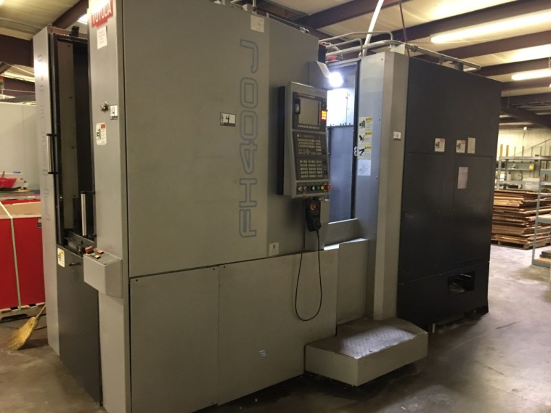 Toyoda FH400J 4-Axis HMC, Fanuc 32i-Model A control, (2) 15.75" pllts, 15K RPM, 30 HP, CT-40, 60 ATC - Image 2 of 9