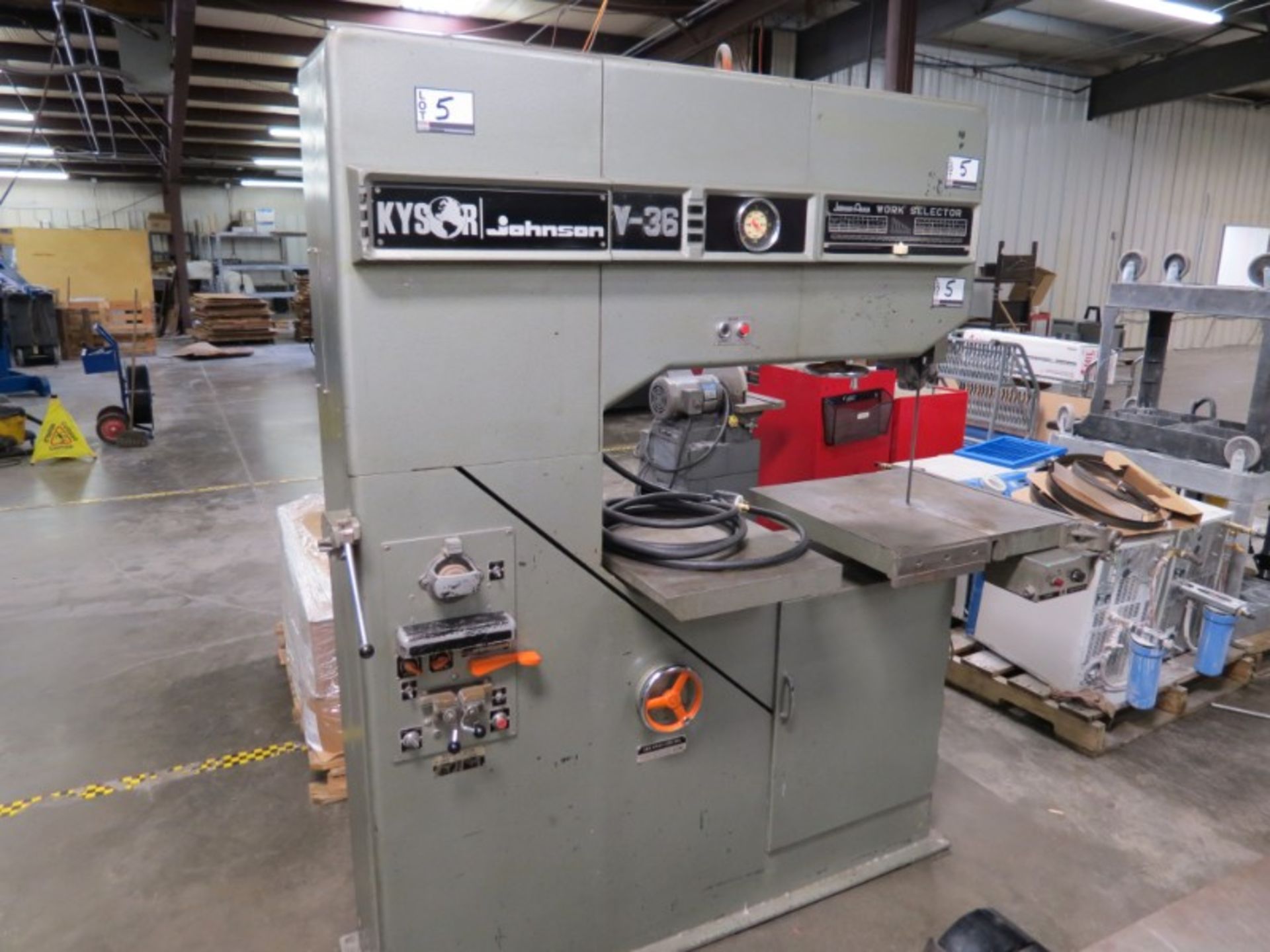 Kysor Johnson V-36 Vertical Band Saw 36'' Throat, s/n 230317