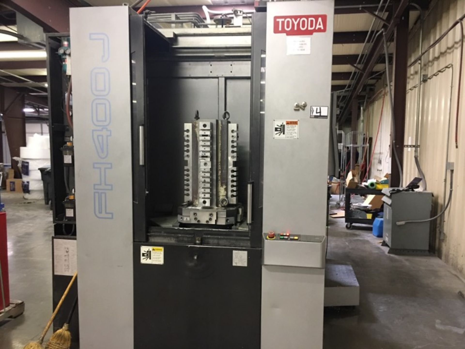 Toyoda FH400J 4-Axis HMC, Fanuc 32i-Model A control, (2) 15.75" pllts, 15K RPM, 30 HP, CT-40, 60 ATC - Image 3 of 9