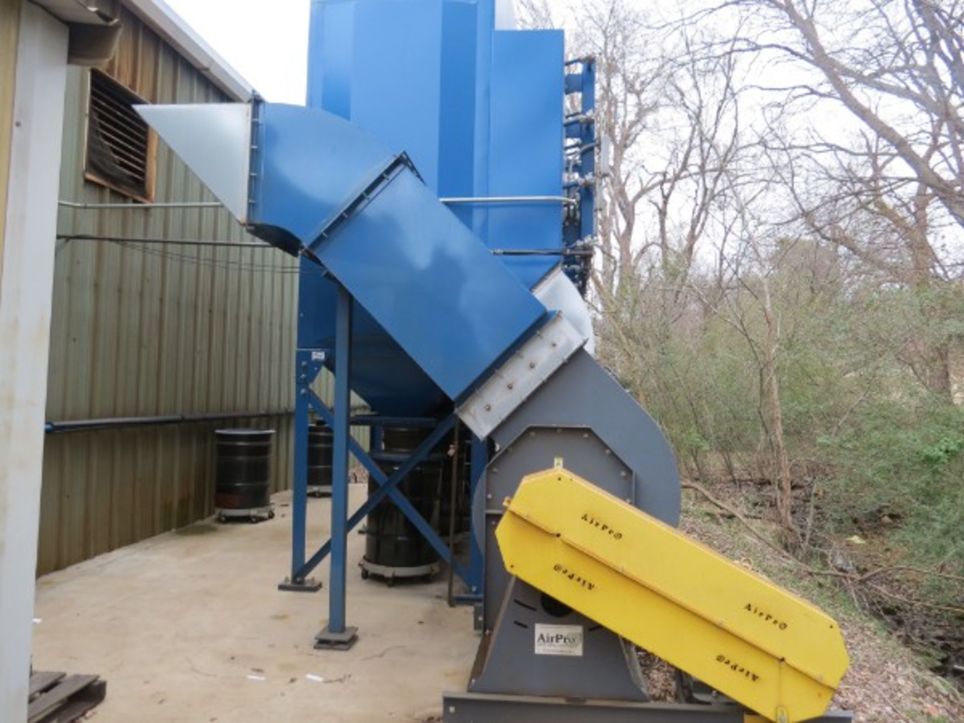 Dust collector system S/N 19331 new 2013