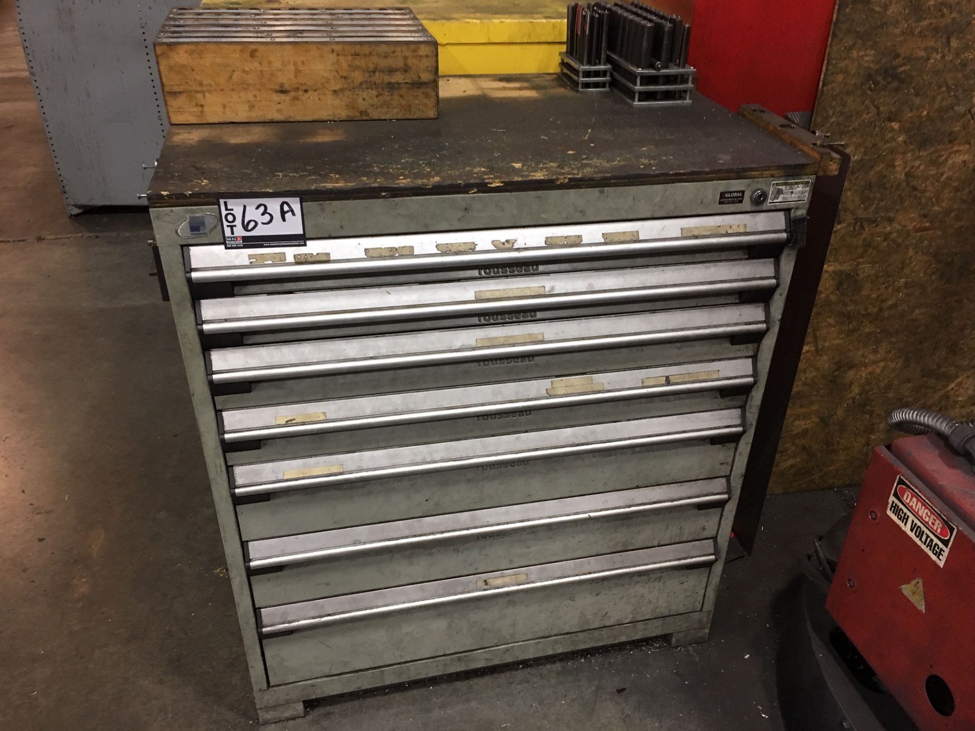 7 Drawer Global Cabinet w/ Drills, Bolts, and Reamers