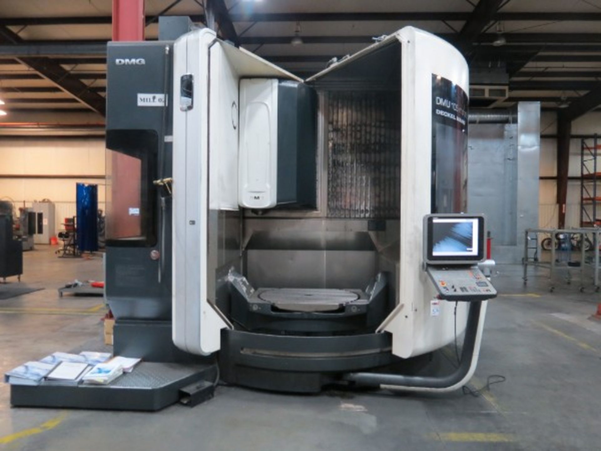 DMG DMU105 monoBlock 5-Axis Vertical Machining Center, Heidenhain 3D iTNC 530 control, 44.7" x 41.3" - Image 2 of 14