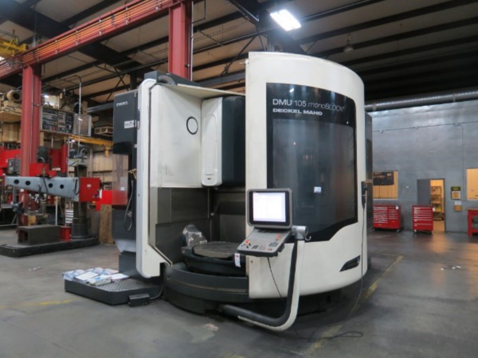 DMG DMU105 monoBlock 5-Axis Vertical Machining Center, Heidenhain 3D iTNC 530 control, 44.7" x 41.3" - Image 3 of 14