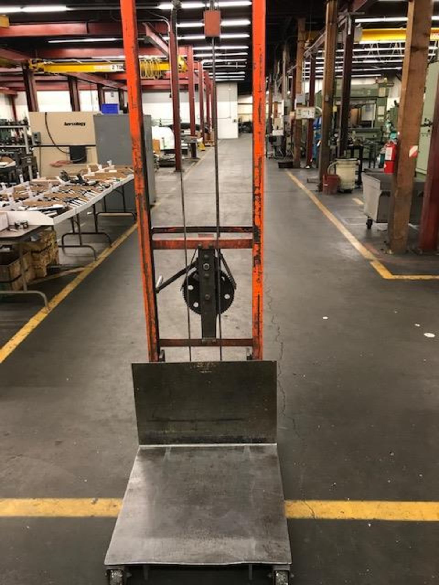 Economy Engineering V60, 750lb Cap. Die Lift, 60" Lift, 24" x 24" Table - Image 2 of 4