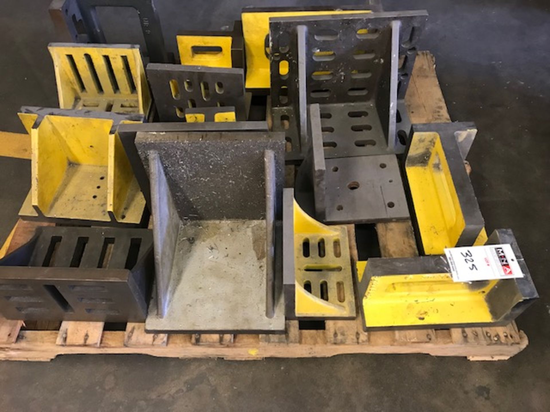 Assorted Angle Plates