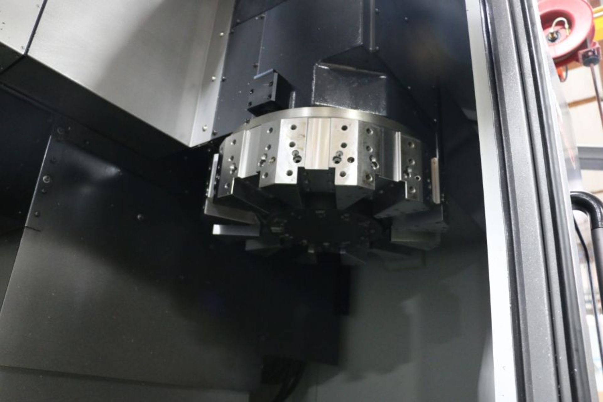 Doosan Puma VT550 CNC Vertical Turning Center, Fanuc I control, 24" Chuck, 12 Position Turret, - Image 9 of 16