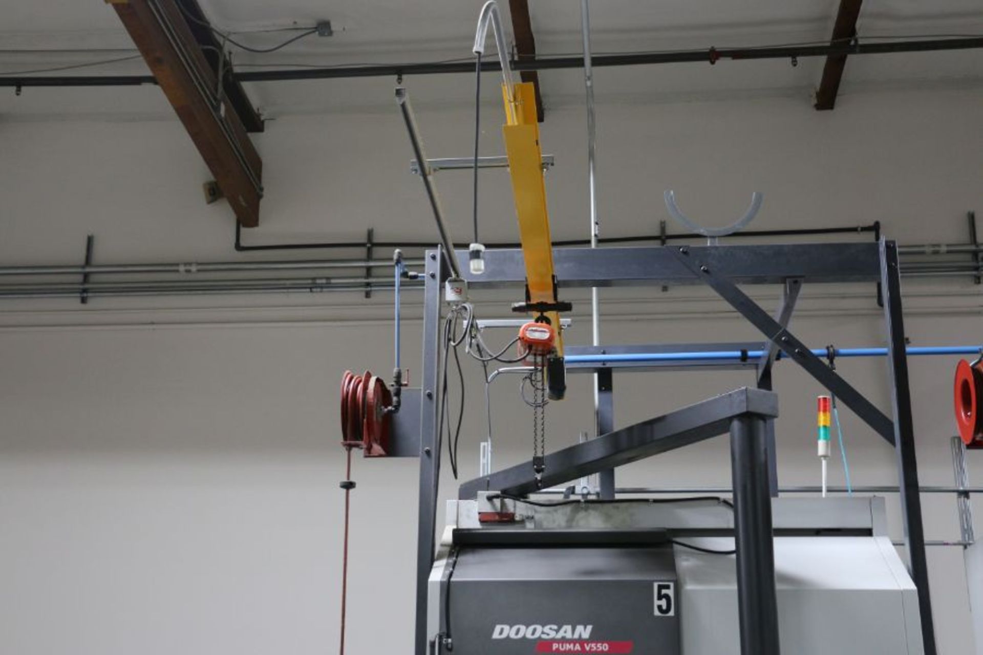 500LB hoist & trolley jib - Image 3 of 4