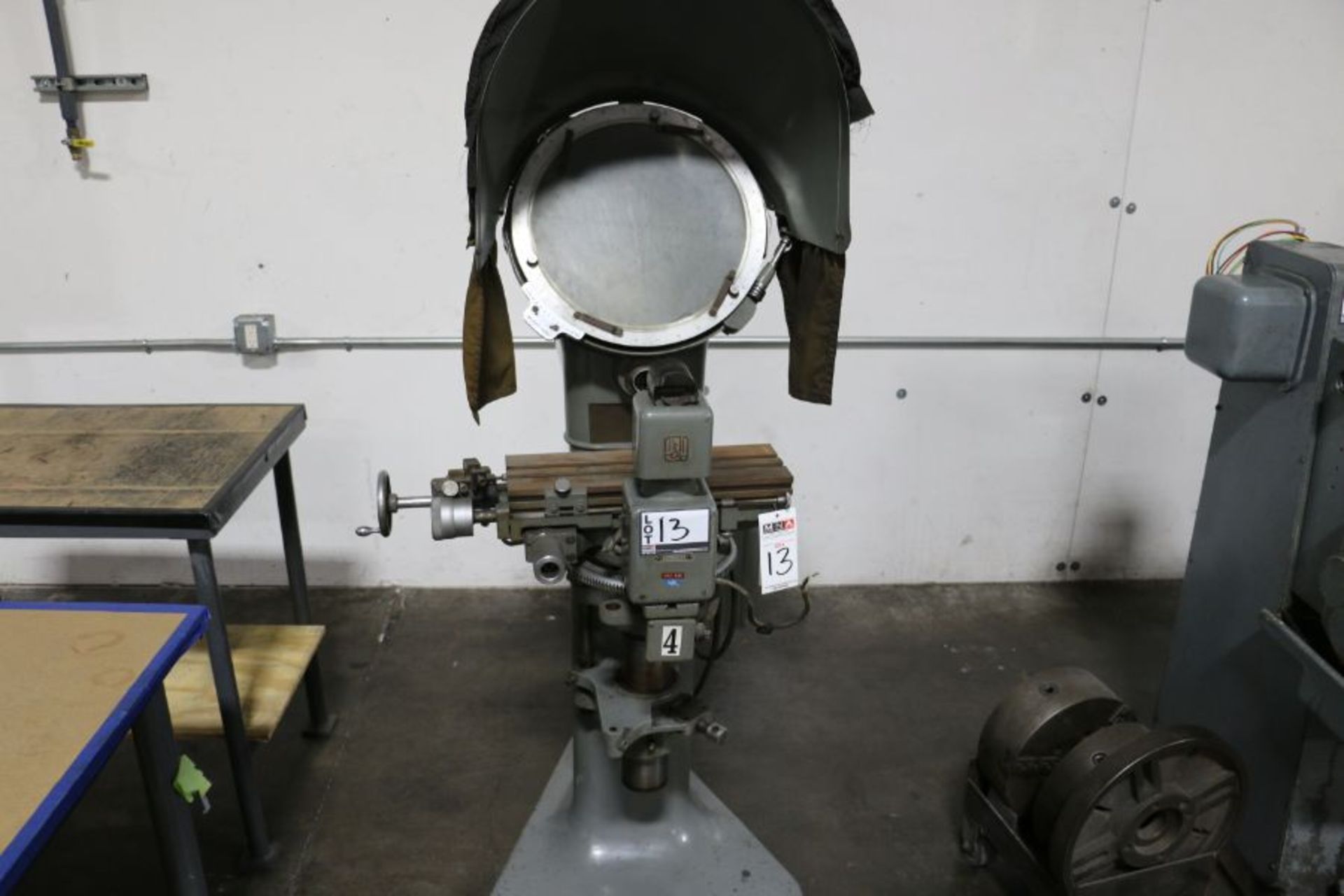 Jones & Lamson PC-14 Comparator and Measuring Machine - Image 8 of 10