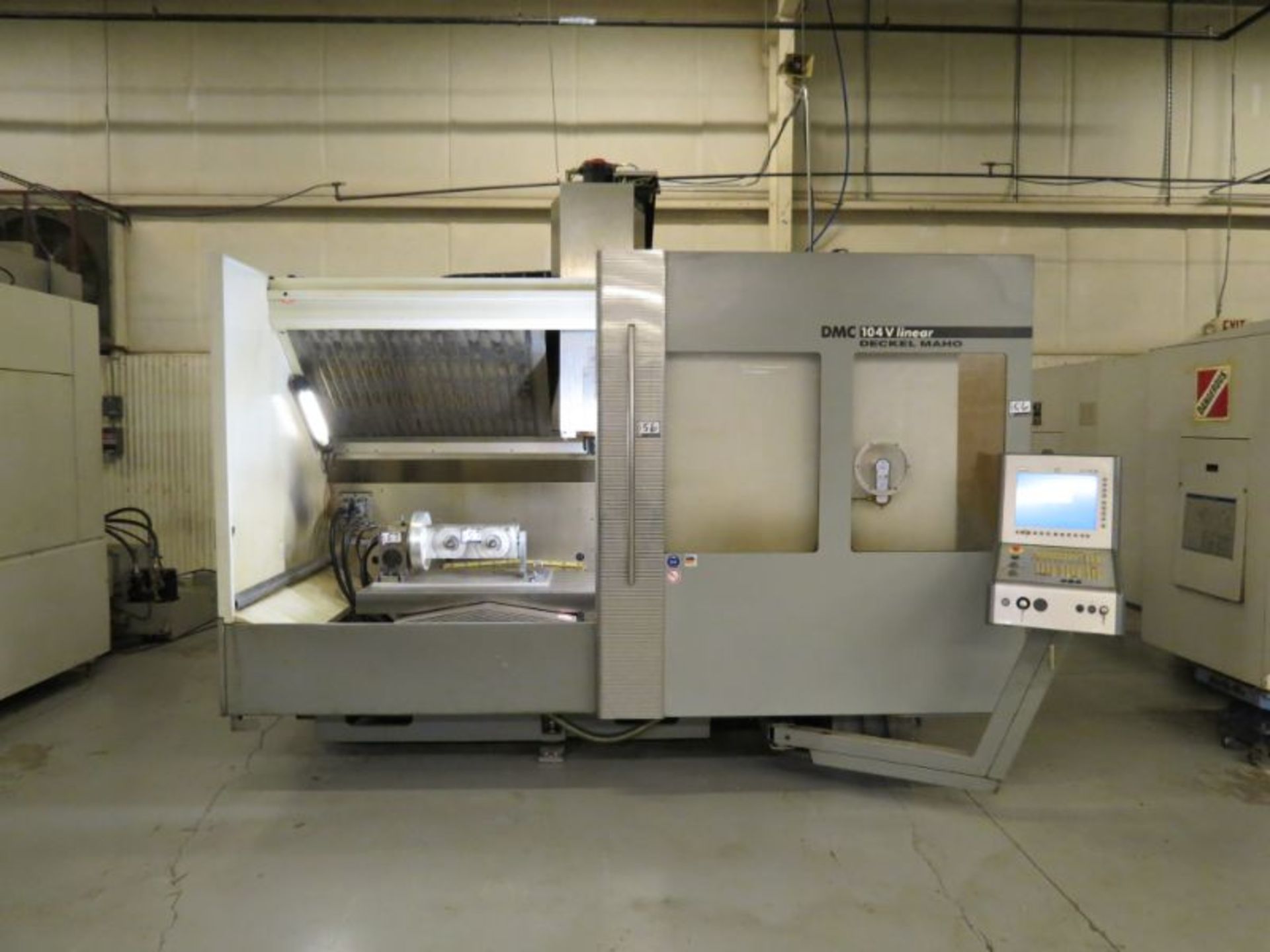 DMG Deckel Maho DMC 104V Linear 4-Axis CNC VMC, Fanuc 32i, w/ Chip Conveyor, (Trunion Sold Seperate) - Image 3 of 10