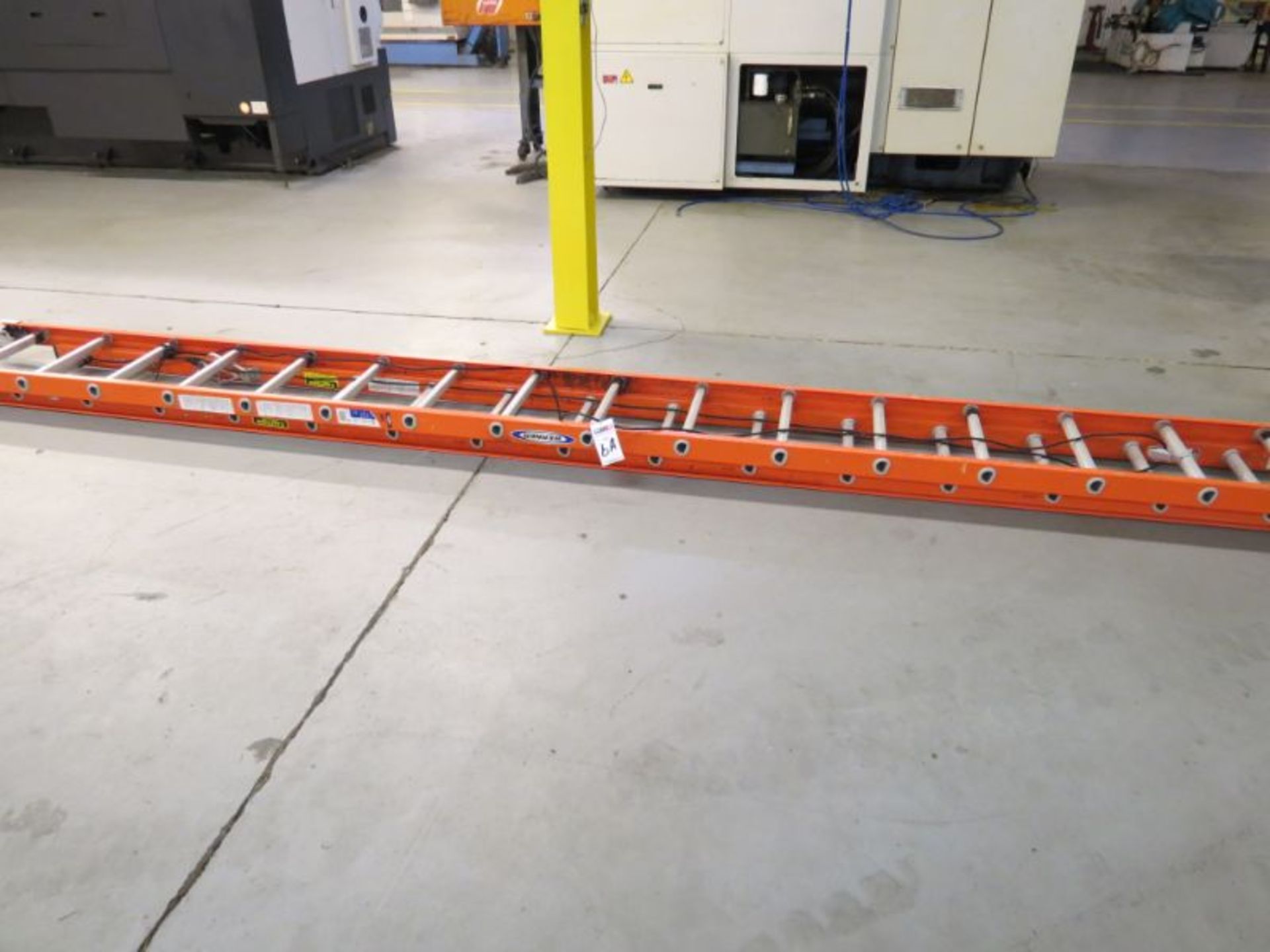 Werner 32' Extension Ladder