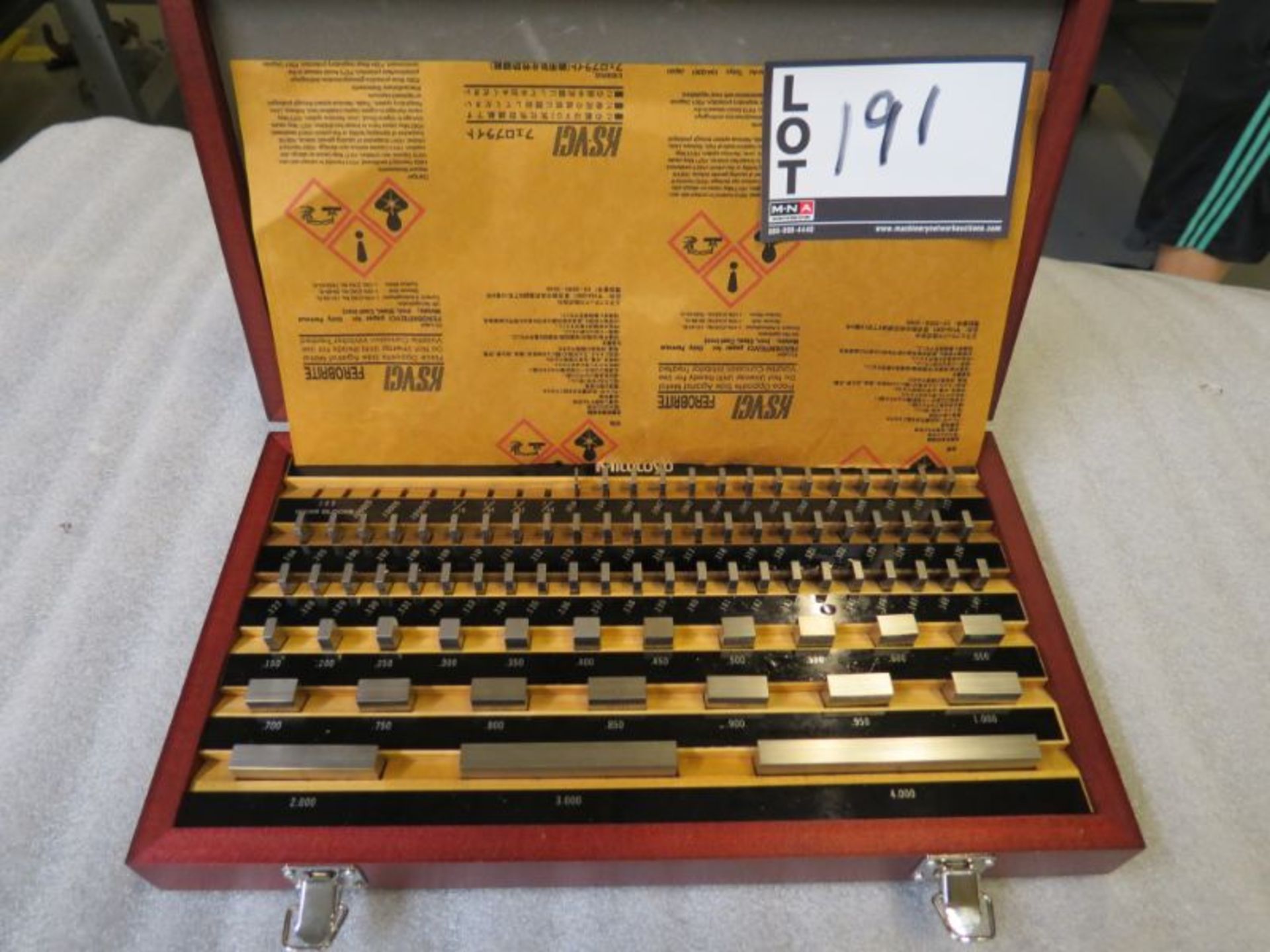 Mitutoyo Gauge Block Set grade 0, s/n 1601848, Brand New