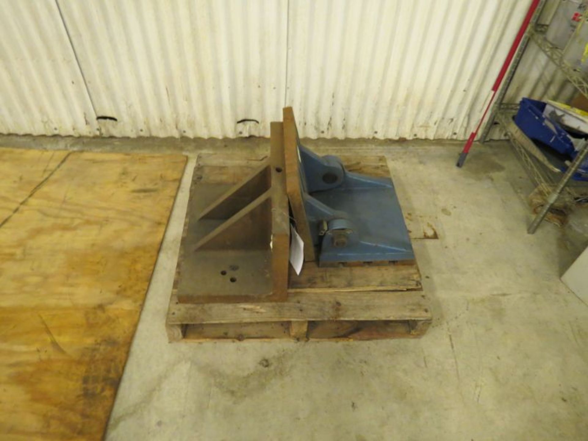 2 Angle Plates - Image 2 of 3